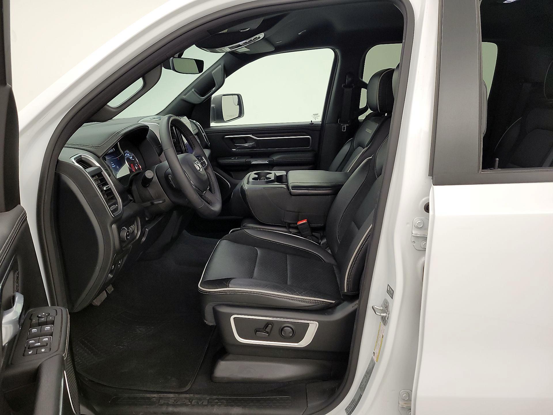 Thumbnail: 2025 RAM 1500 - 11