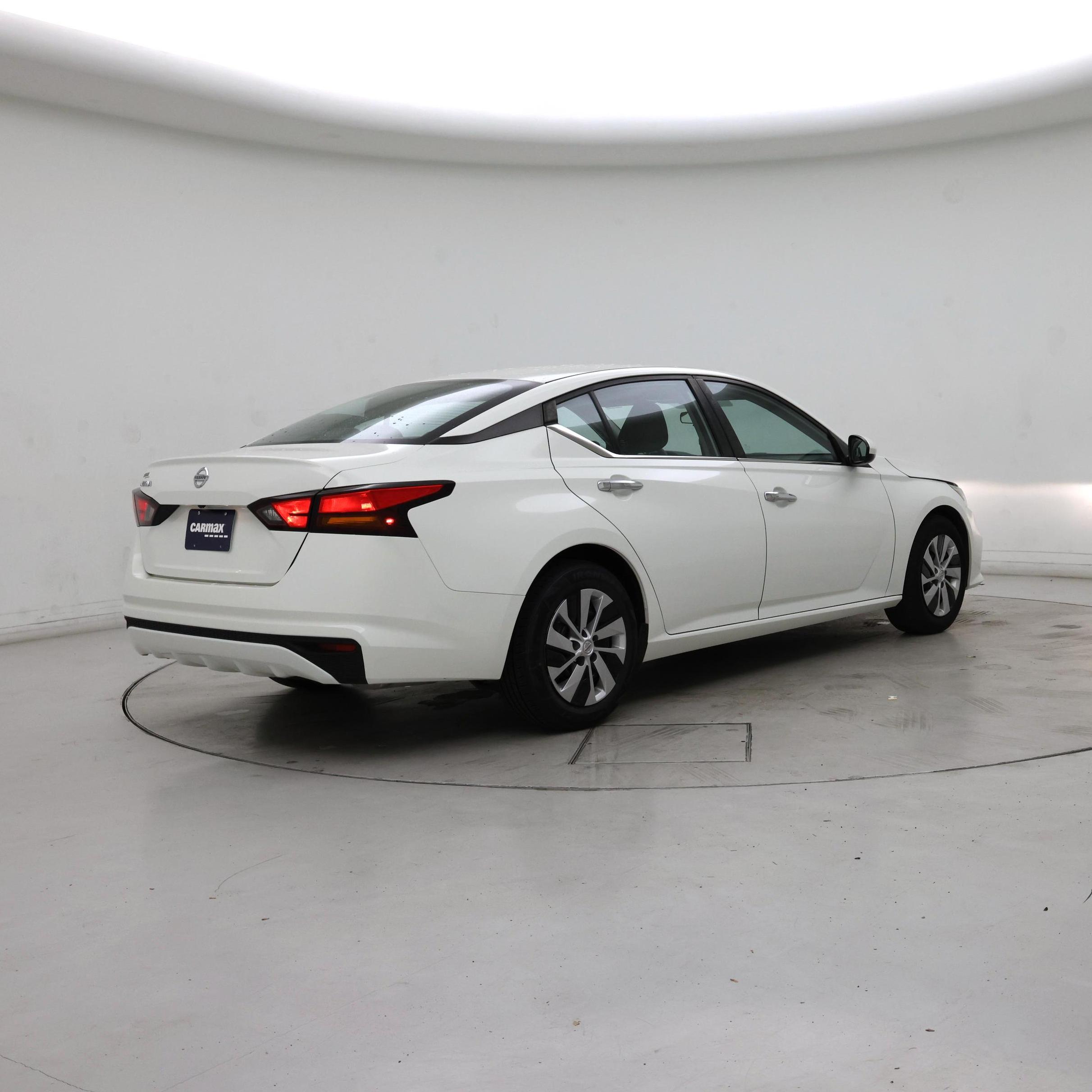 Thumbnail: 2021 Nissan Altima - 8