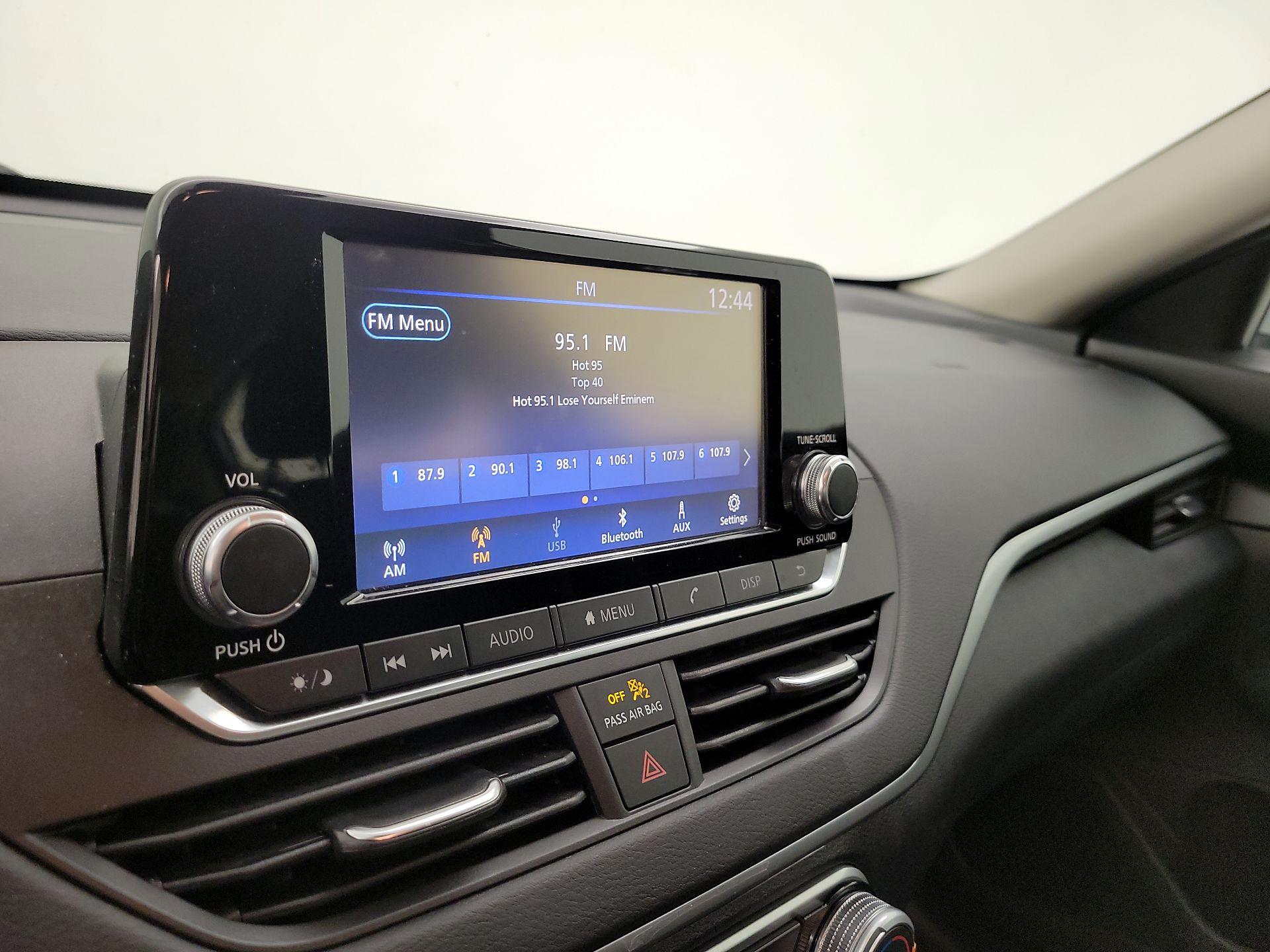 Thumbnail: 2021 Nissan Altima - 15