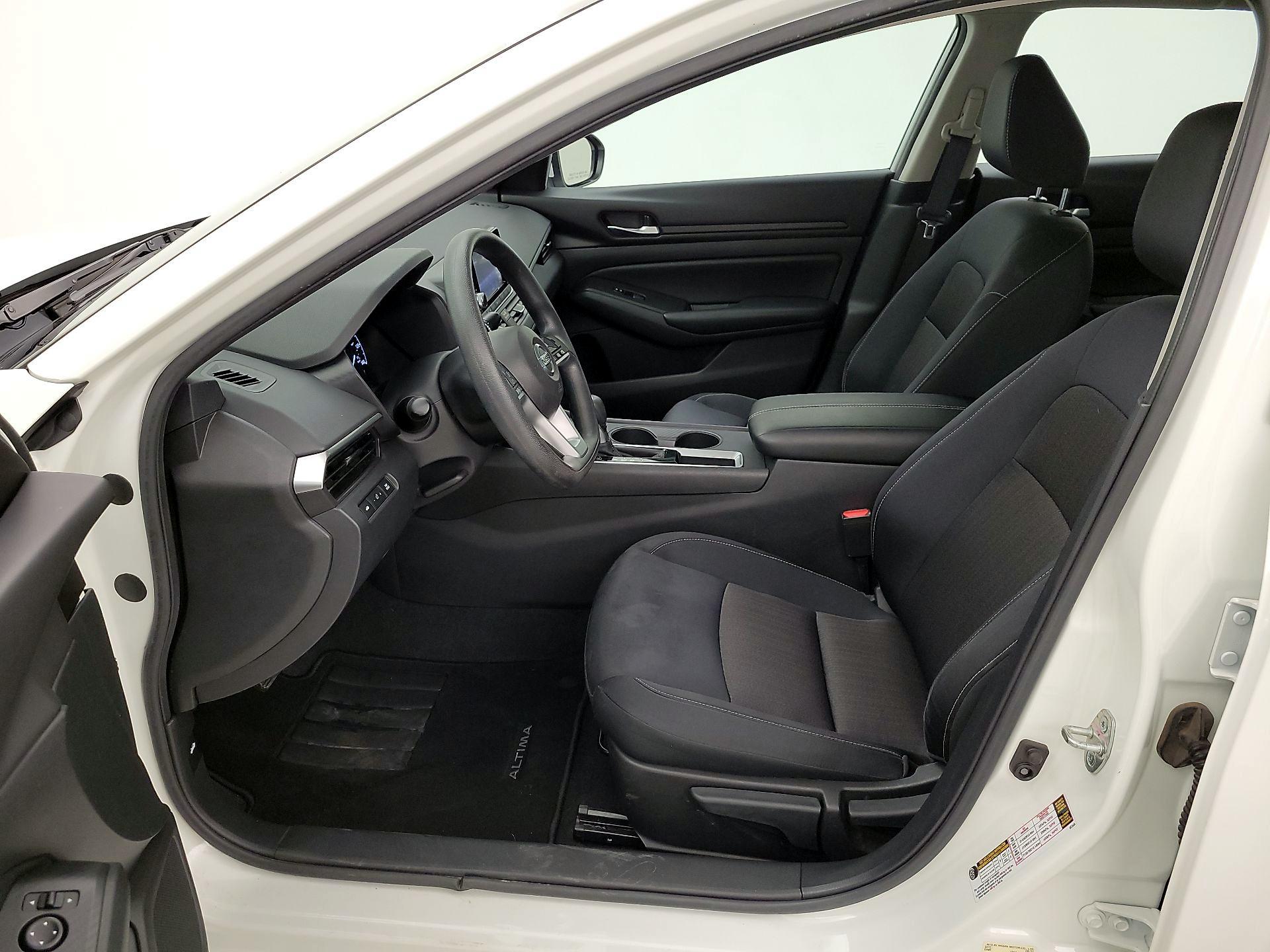 Thumbnail: 2021 Nissan Altima - 11