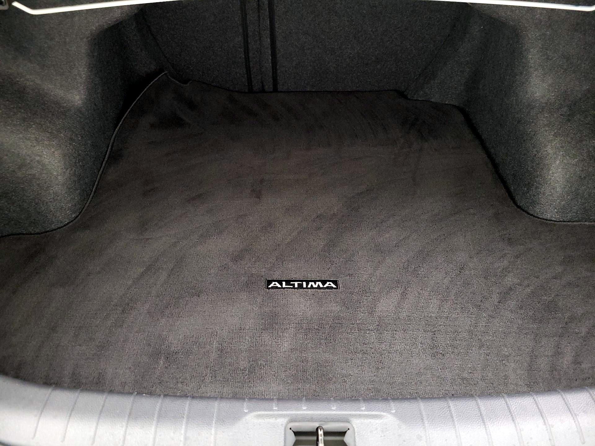 Thumbnail: 2021 Nissan Altima - 16