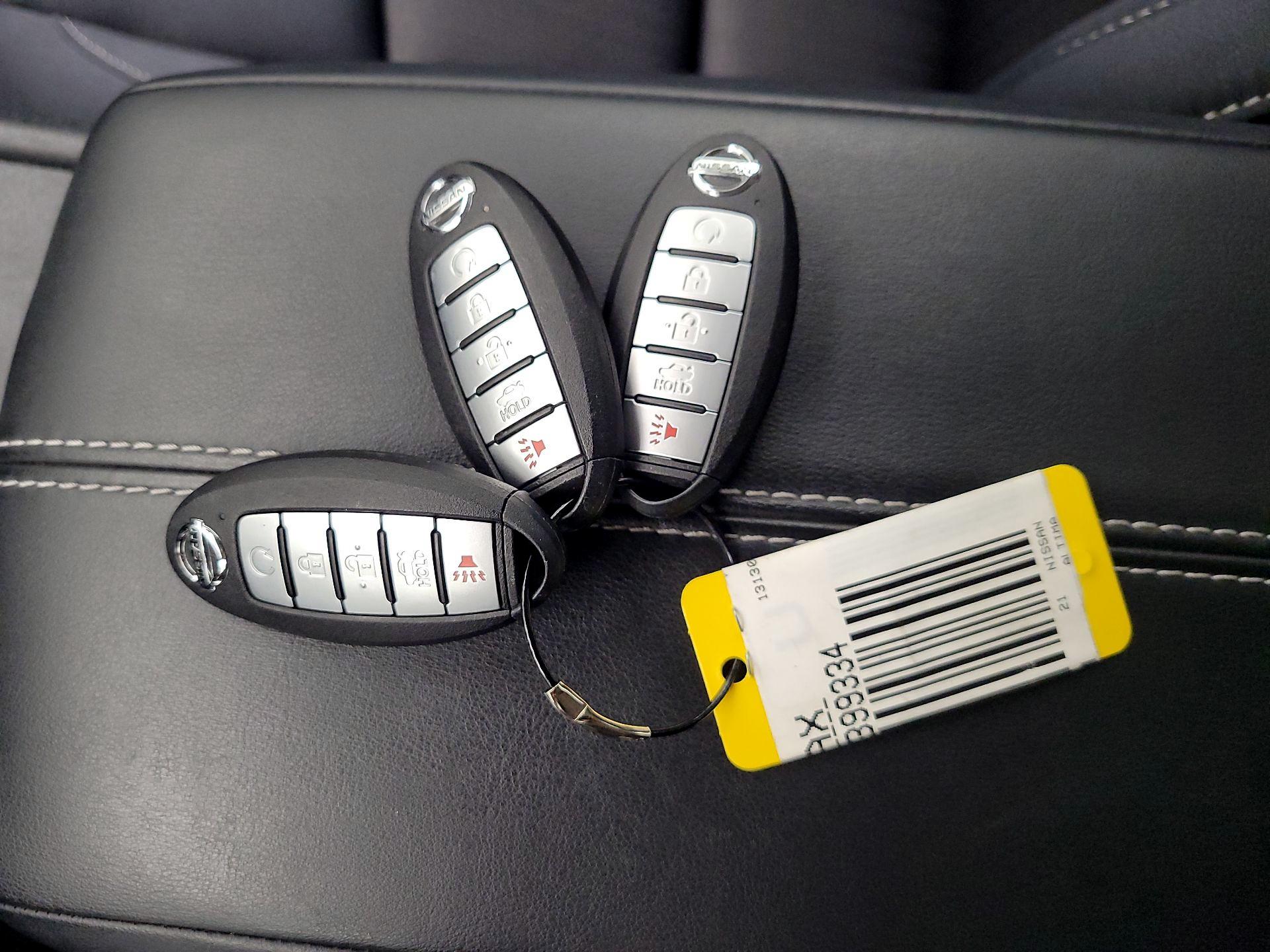 Thumbnail: 2021 Nissan Altima - 18