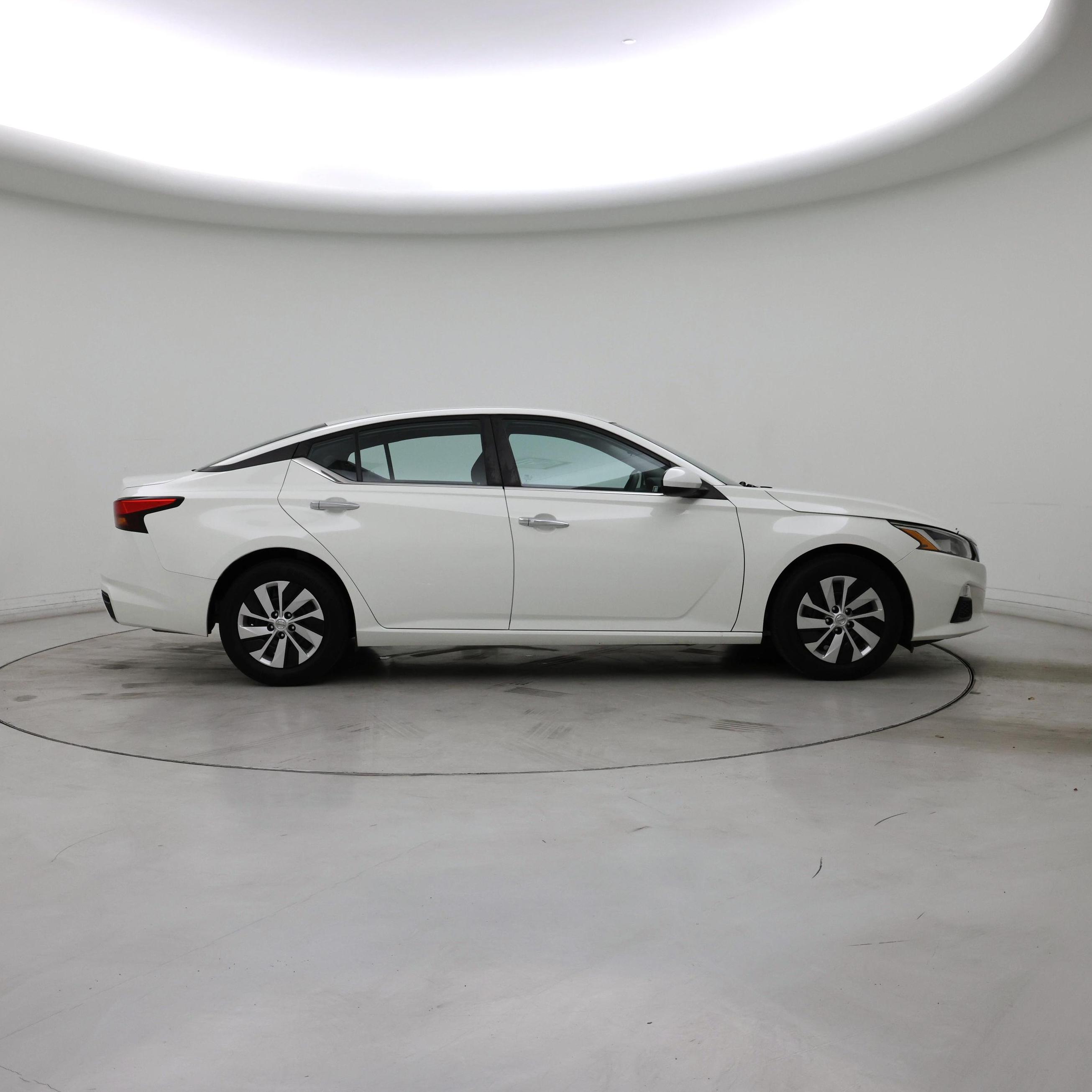 Thumbnail: 2021 Nissan Altima - 7