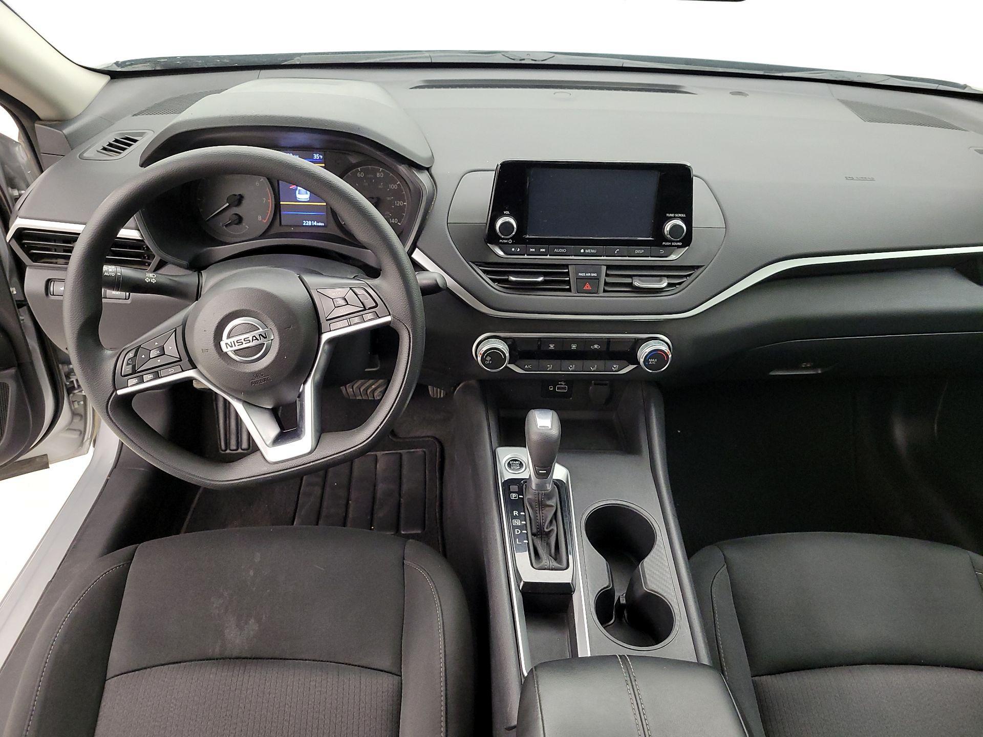 Thumbnail: 2021 Nissan Altima - 9