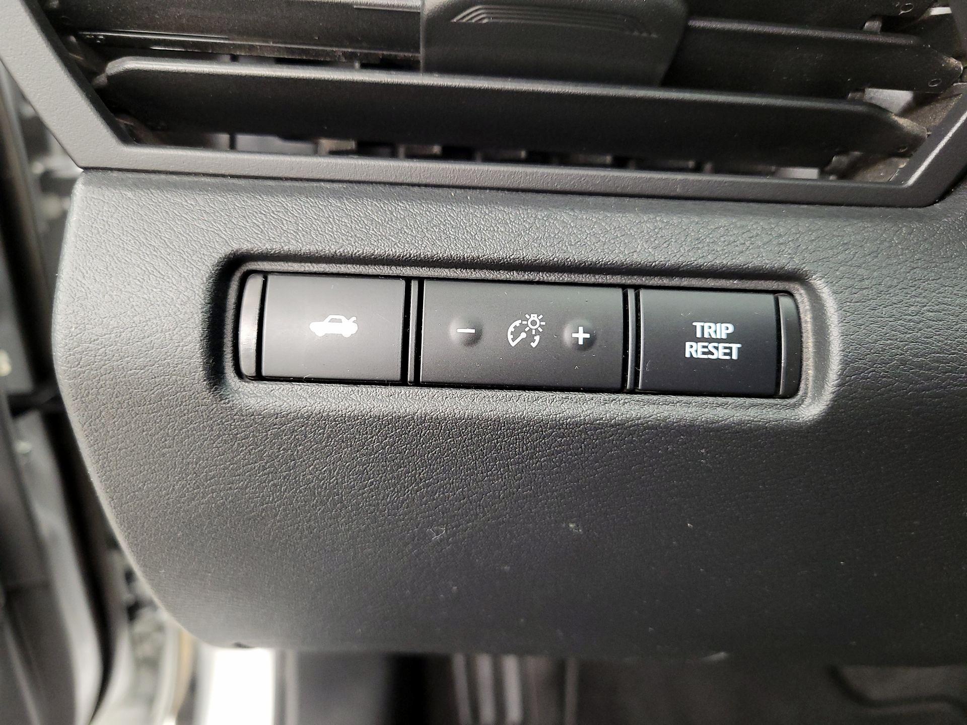 Thumbnail: 2021 Nissan Altima - 13