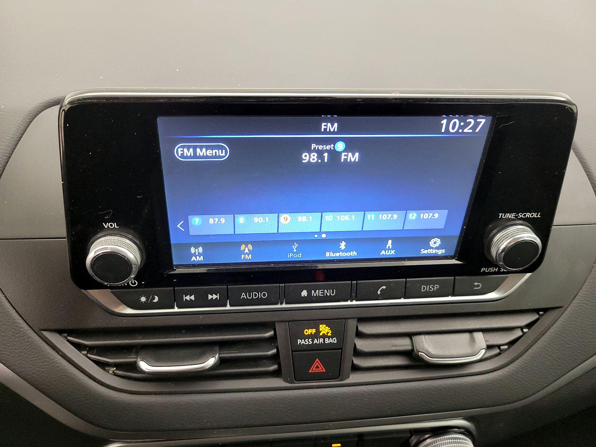 Thumbnail: 2021 Nissan Altima - 15