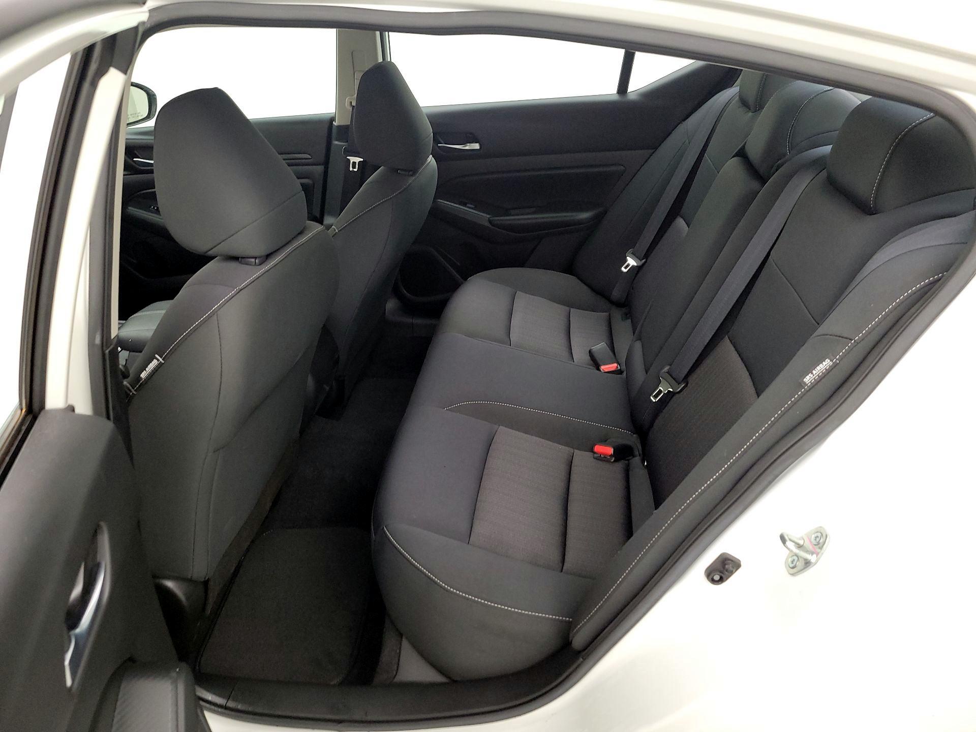 Thumbnail: 2021 Nissan Altima - 19