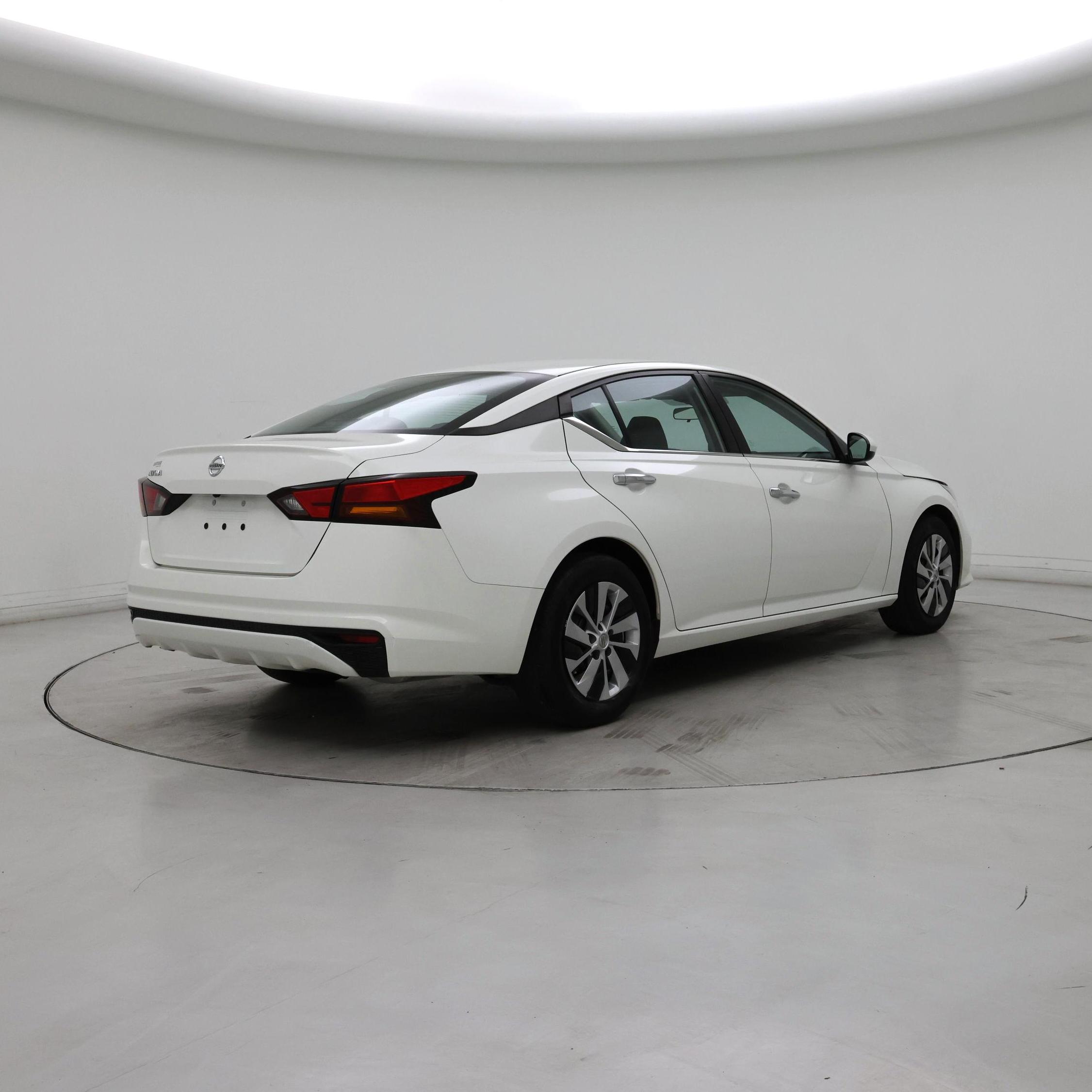 Thumbnail: 2021 Nissan Altima - 8