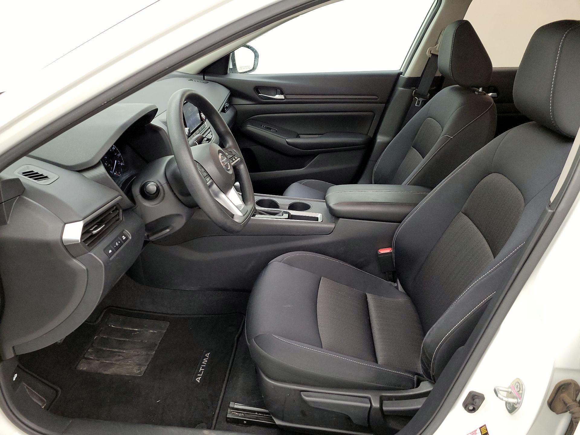 Thumbnail: 2021 Nissan Altima - 11