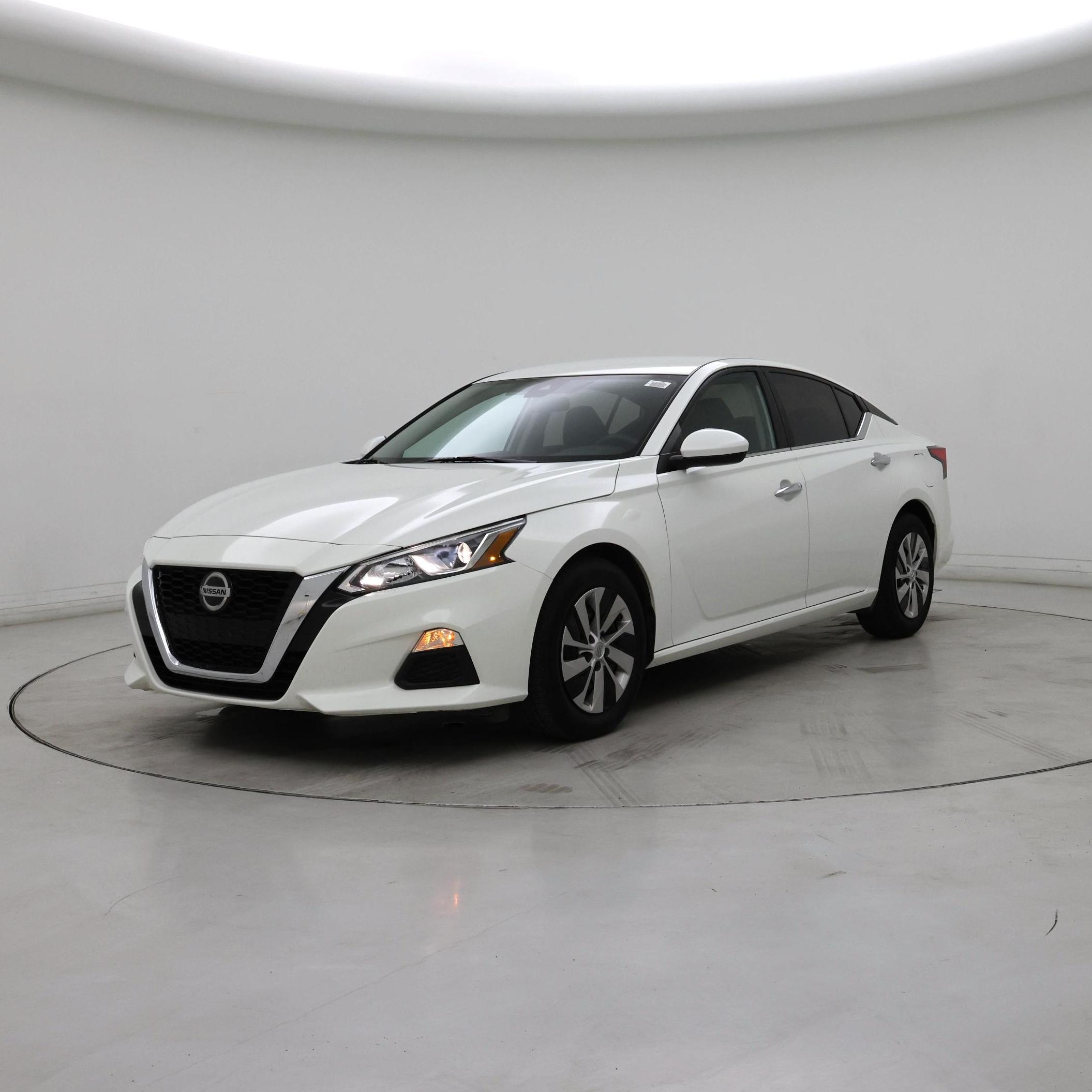 Thumbnail: 2021 Nissan Altima - 4