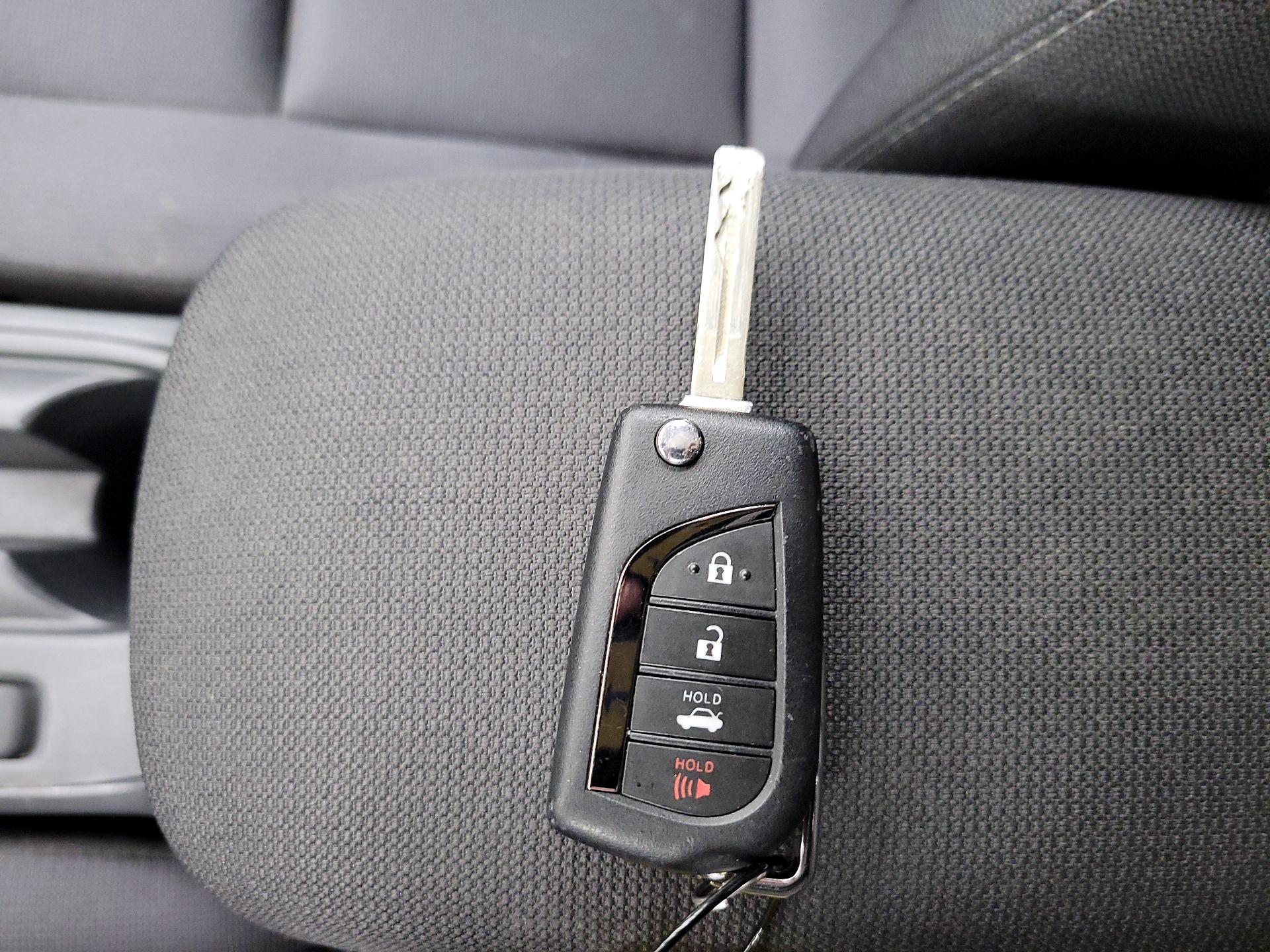 Thumbnail: 2024 Toyota Corolla - 18