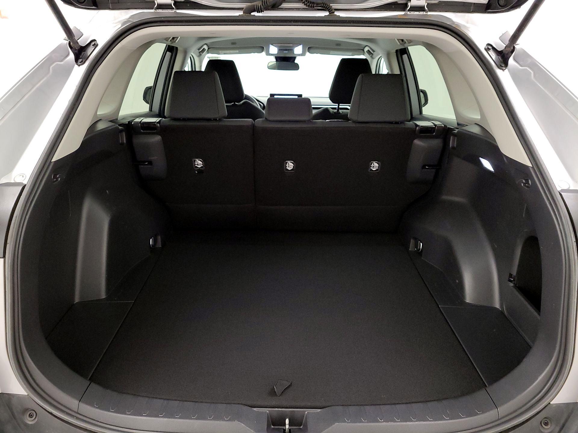 Thumbnail: 2023 Toyota RAV4 - 20