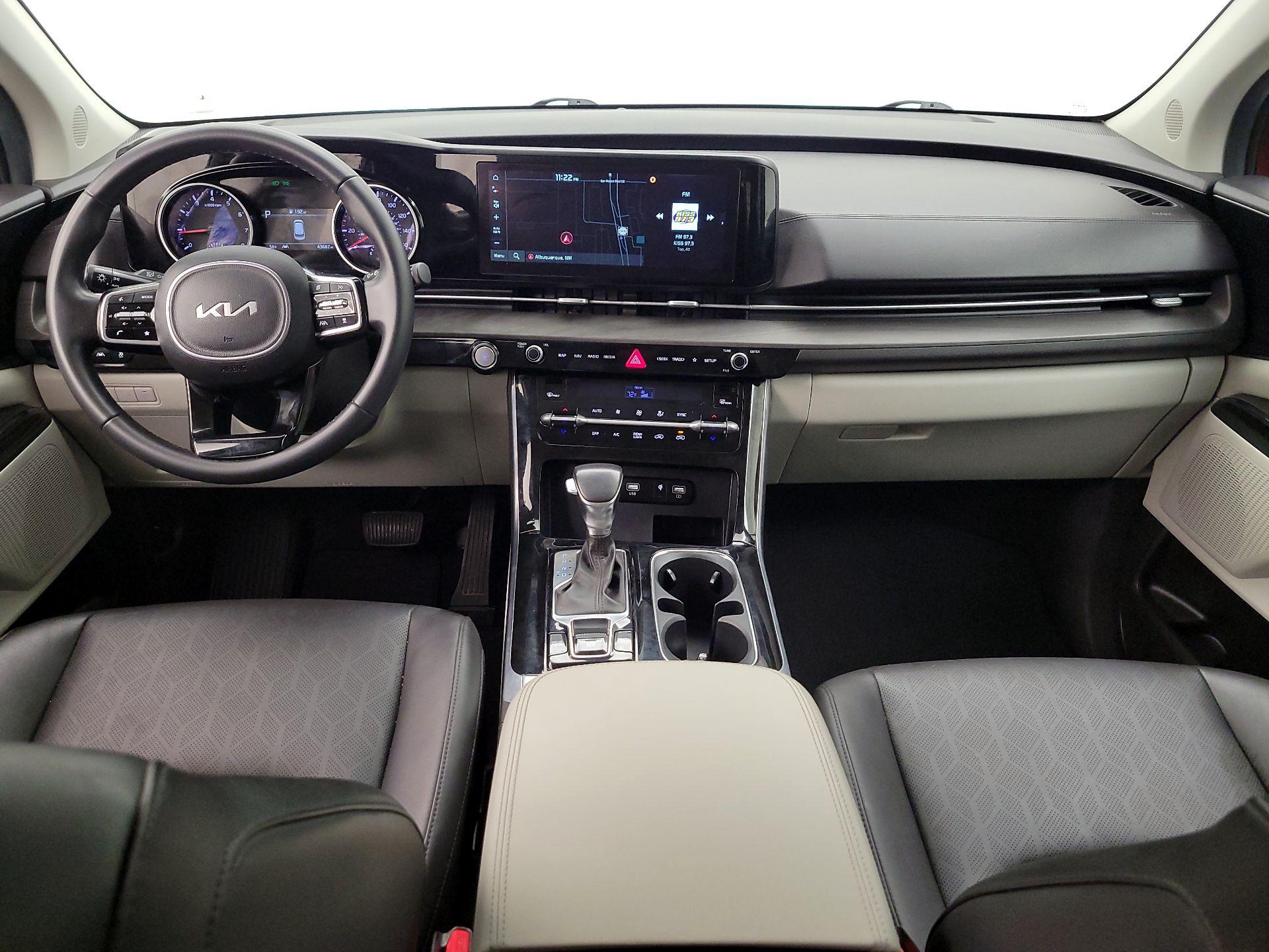 Thumbnail: 2023 Kia Carnival - 9