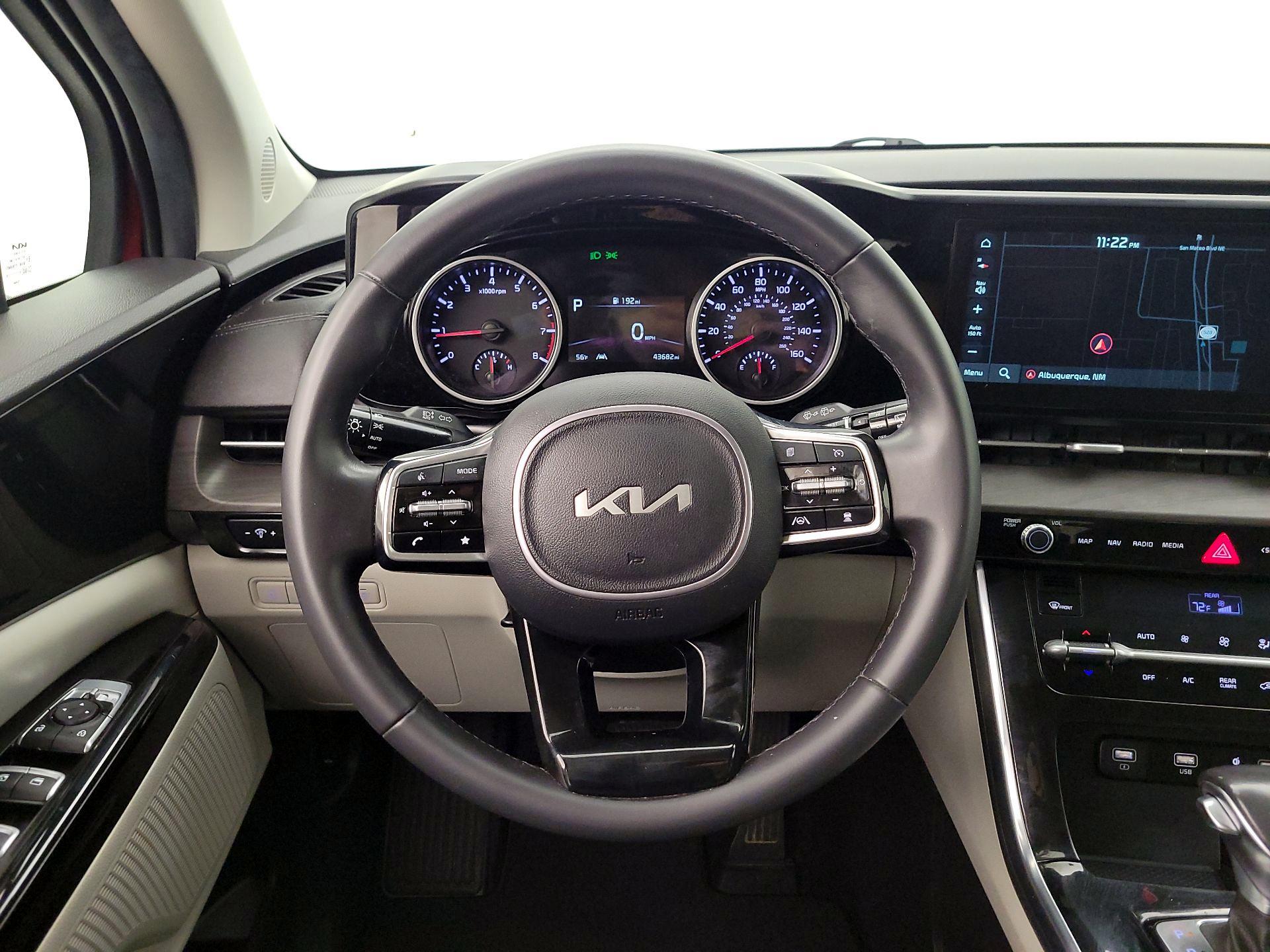Thumbnail: 2023 Kia Carnival - 10