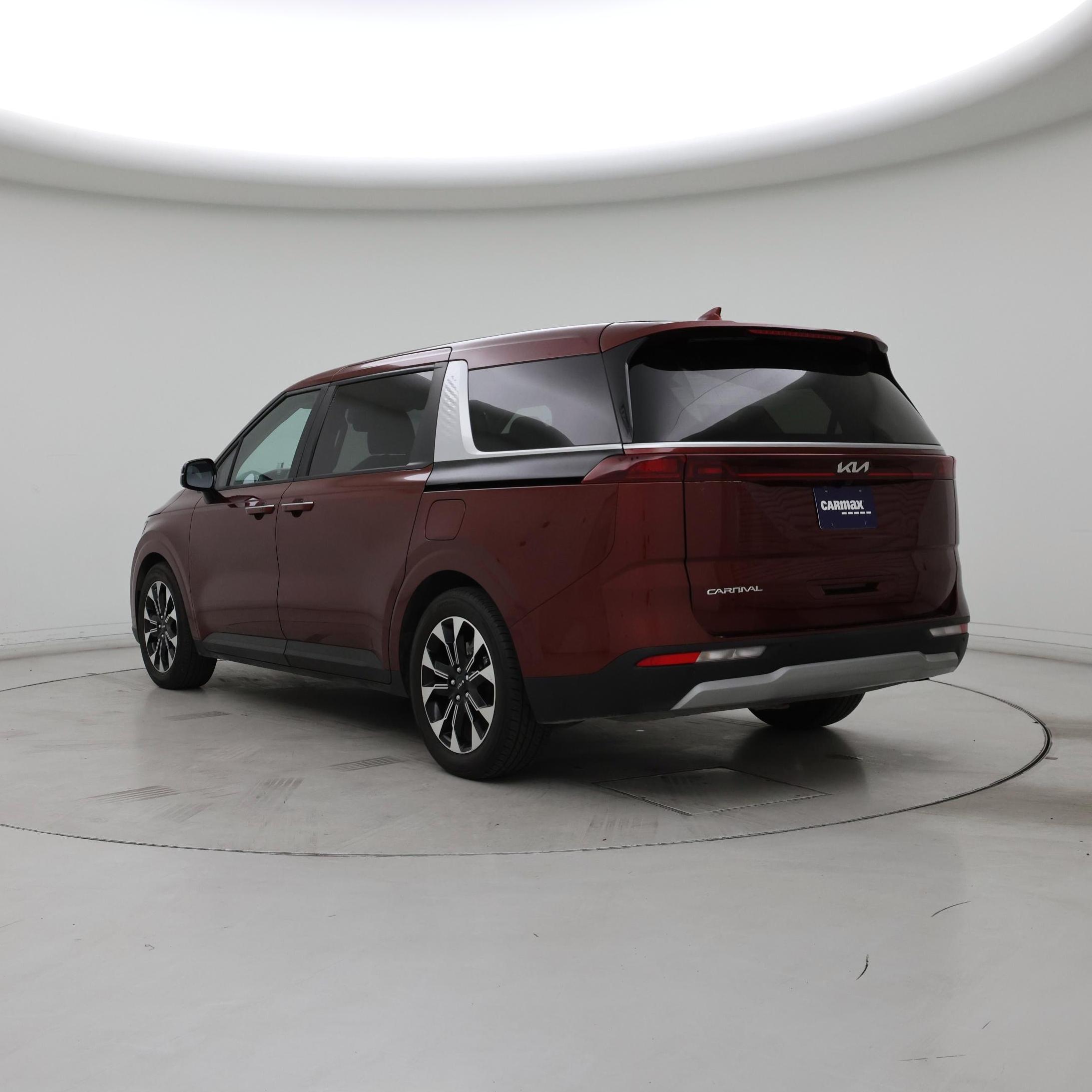 Thumbnail: 2023 Kia Carnival - 2