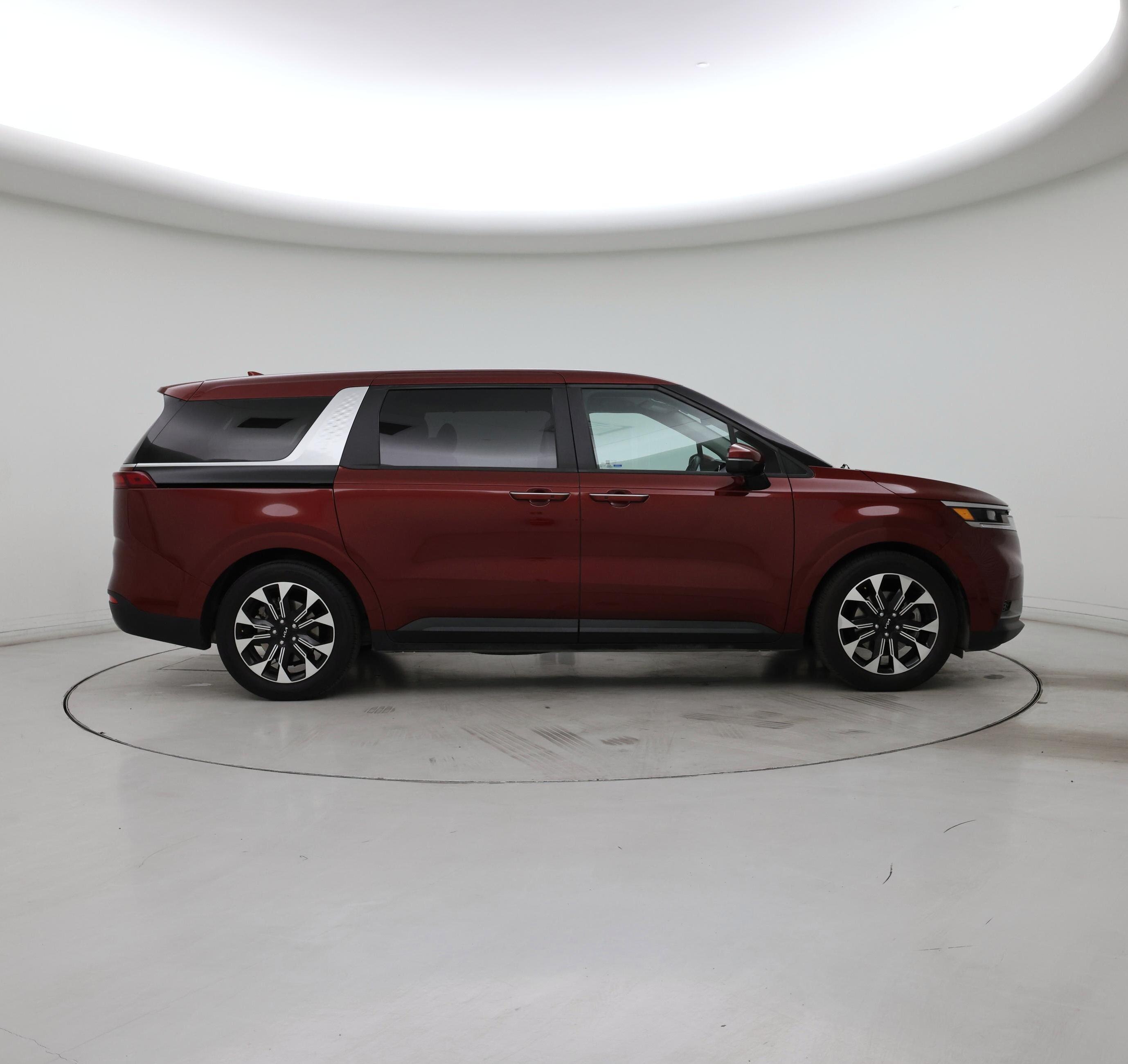 Thumbnail: 2023 Kia Carnival - 7