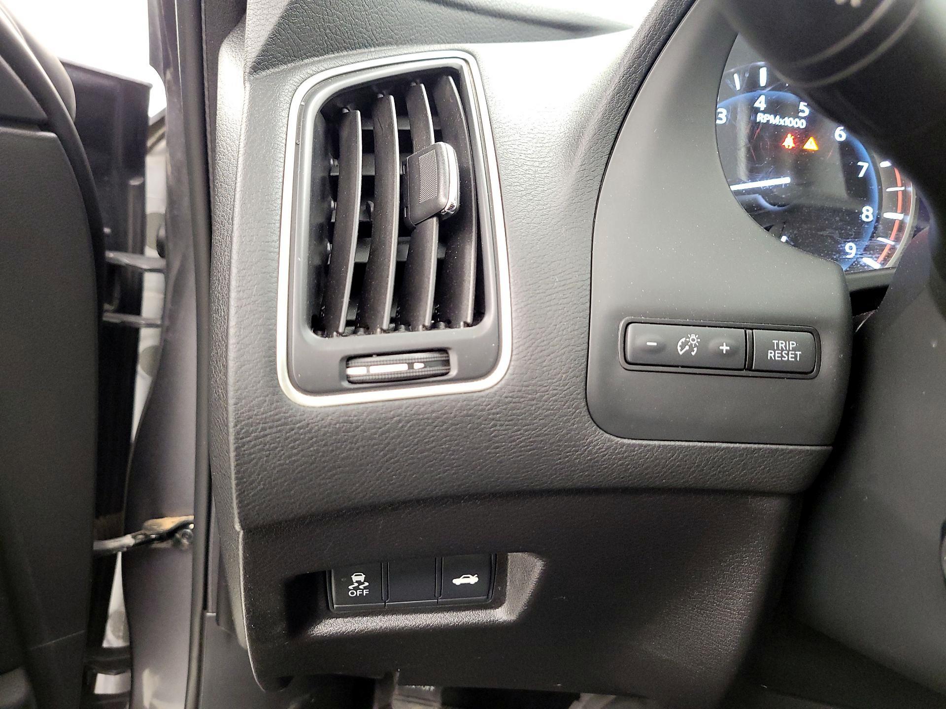 Thumbnail: 2022 INFINITI Q50 - 13