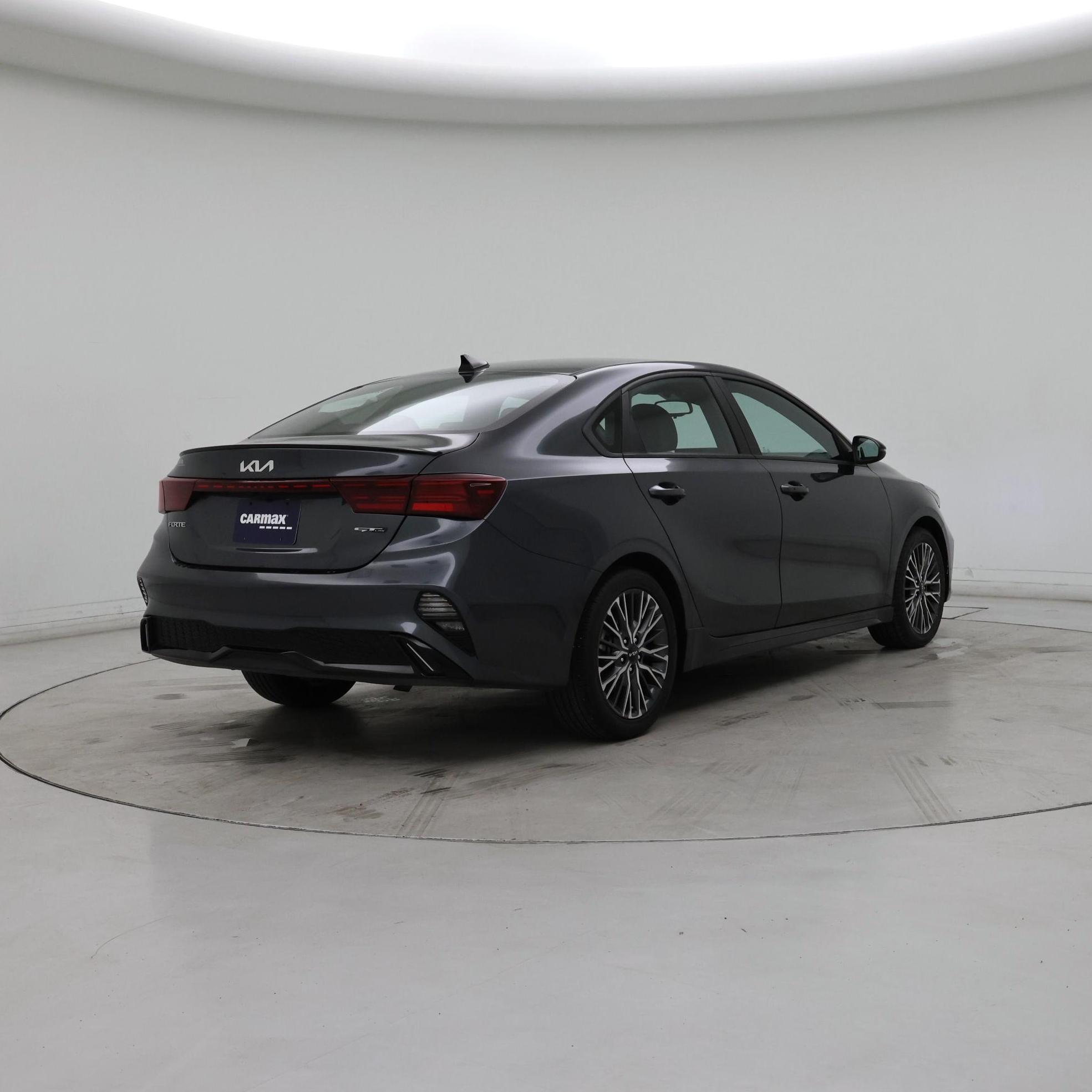 Thumbnail: 2023 Kia Forte - 8