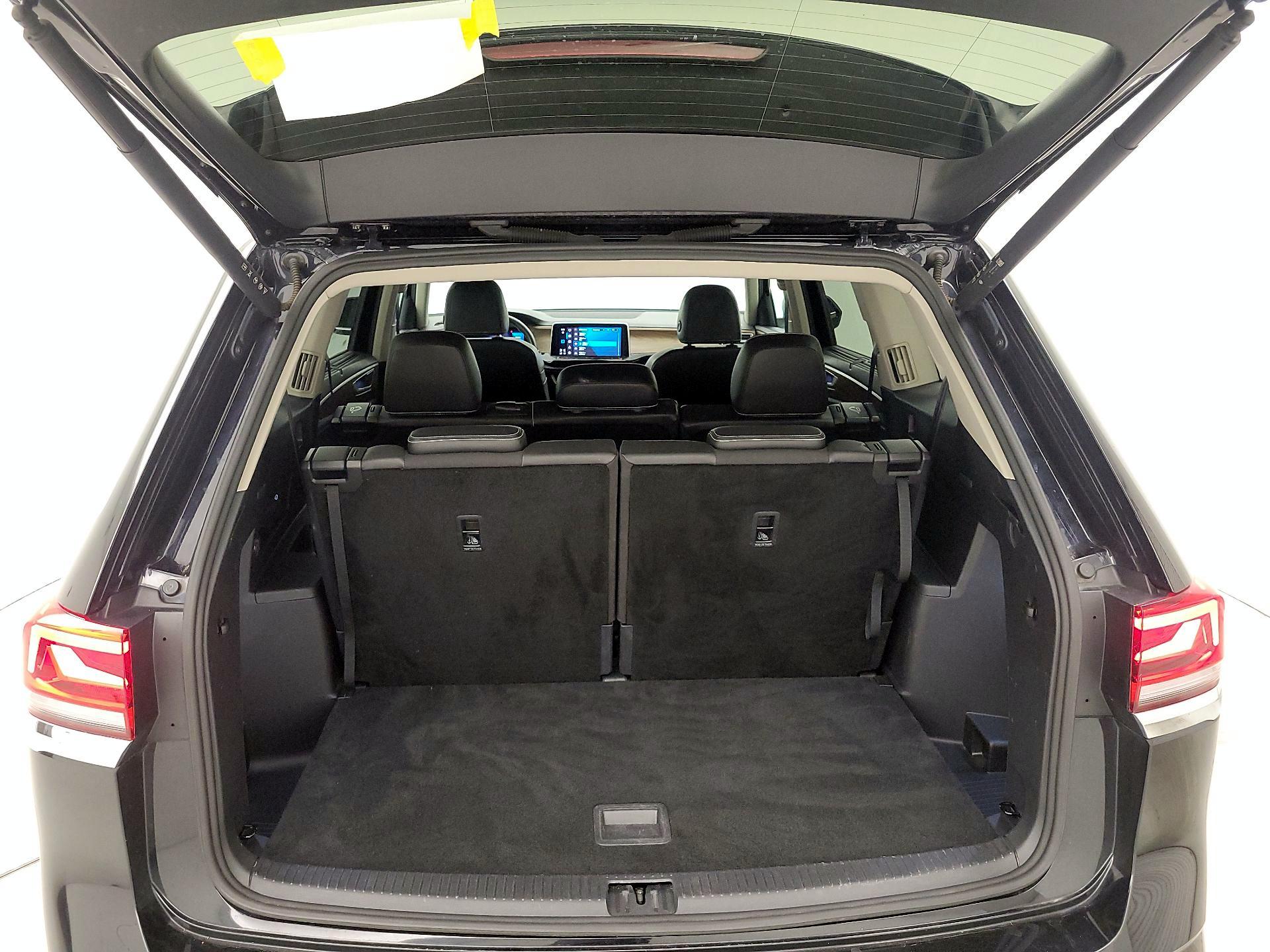 Thumbnail: 2024 Volkswagen Atlas - 16