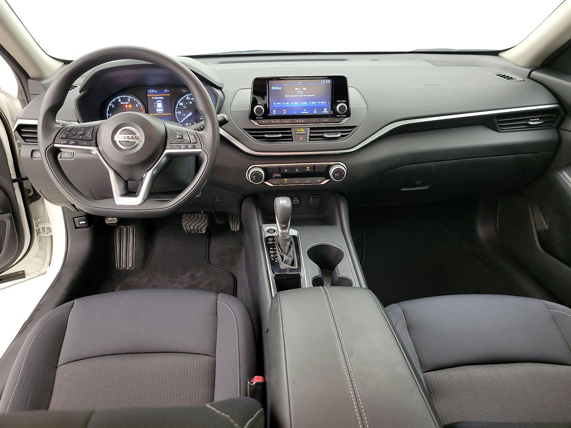 Thumbnail: 2021 Nissan Altima - 9