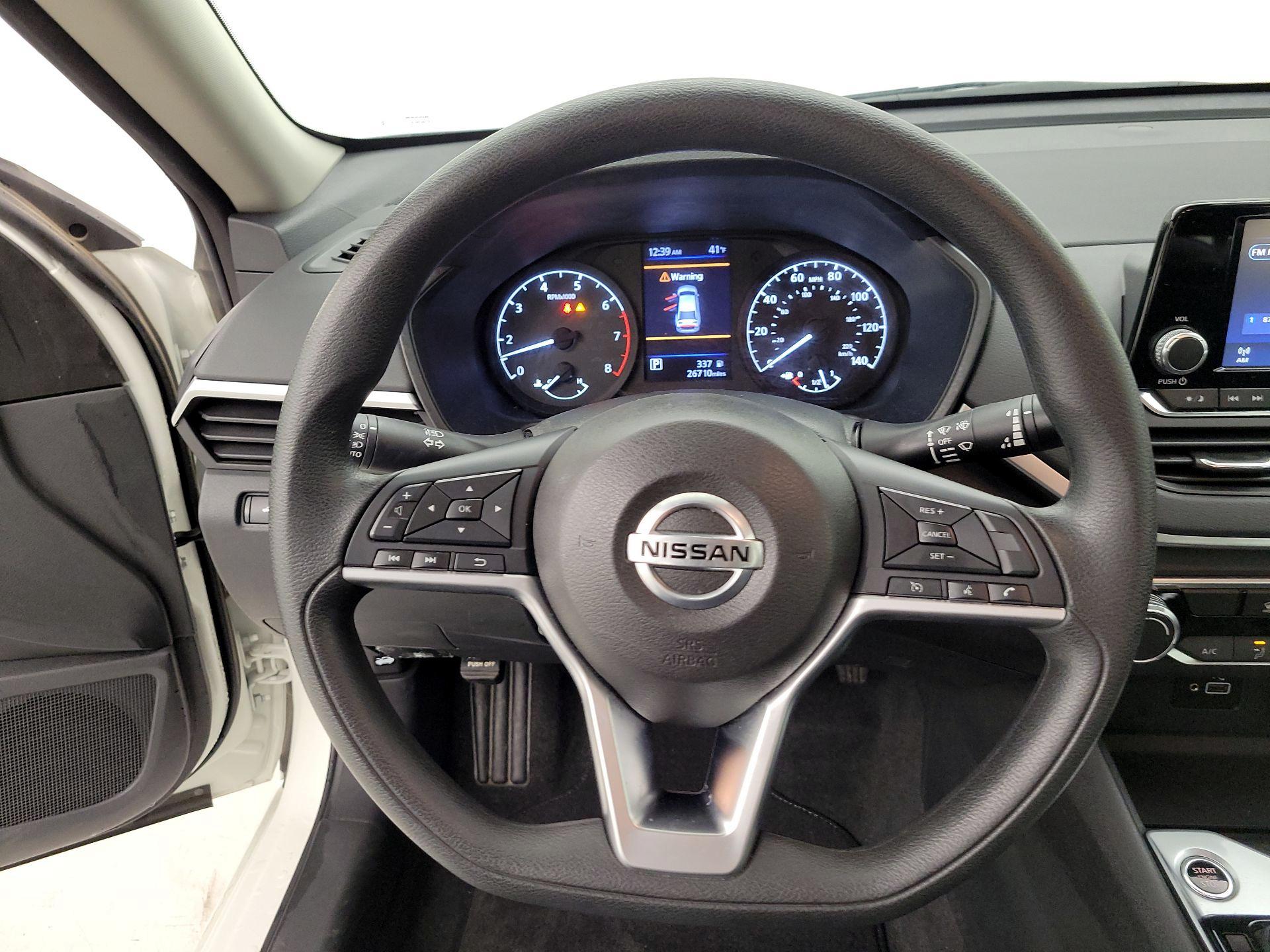 Thumbnail: 2021 Nissan Altima - 10