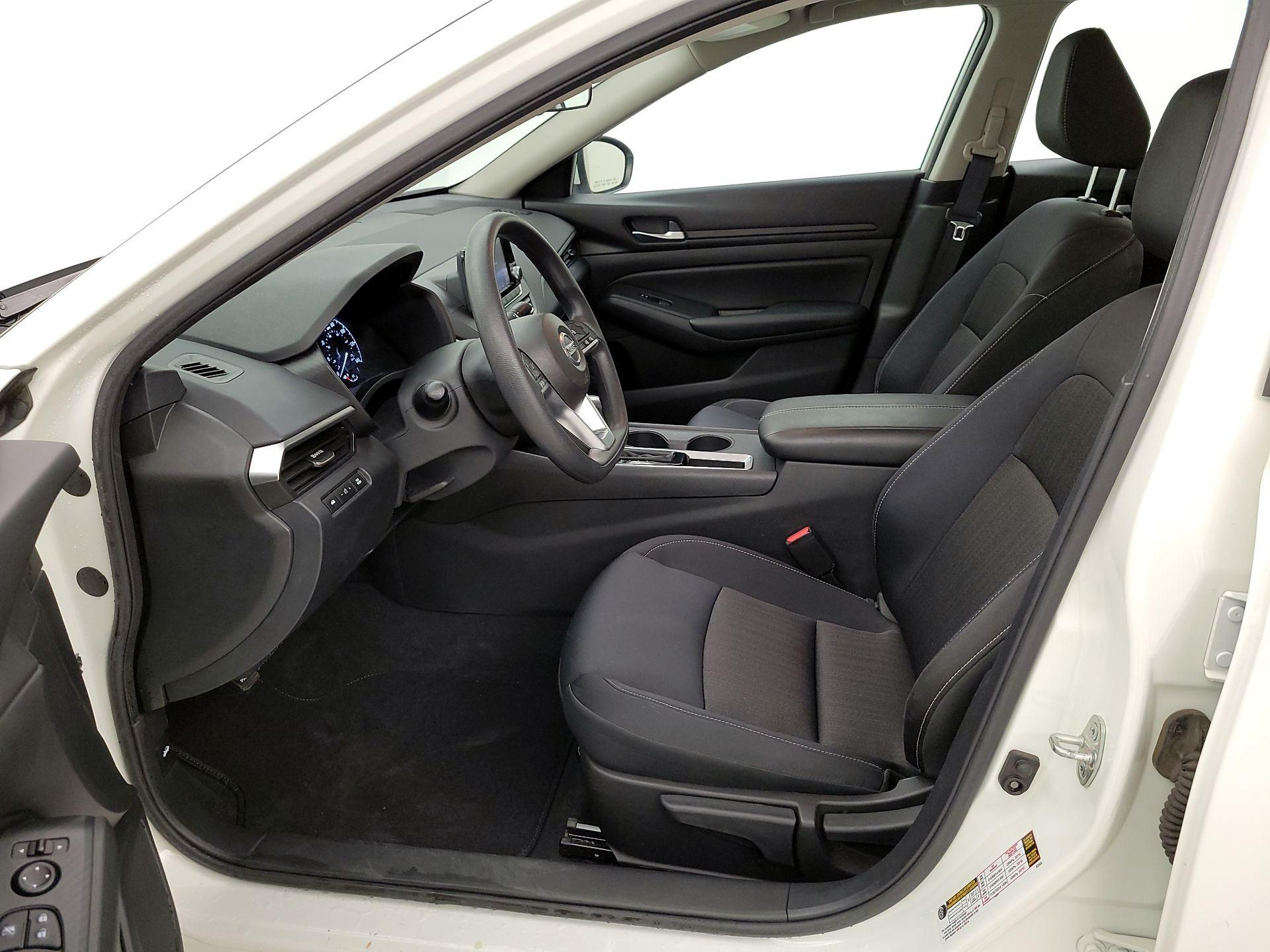 Thumbnail: 2021 Nissan Altima - 11