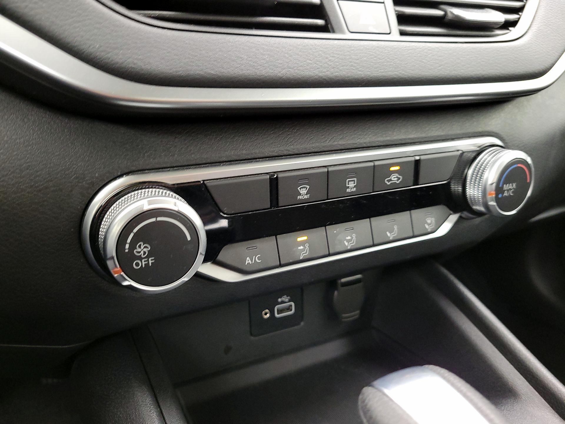 Thumbnail: 2021 Nissan Altima - 14