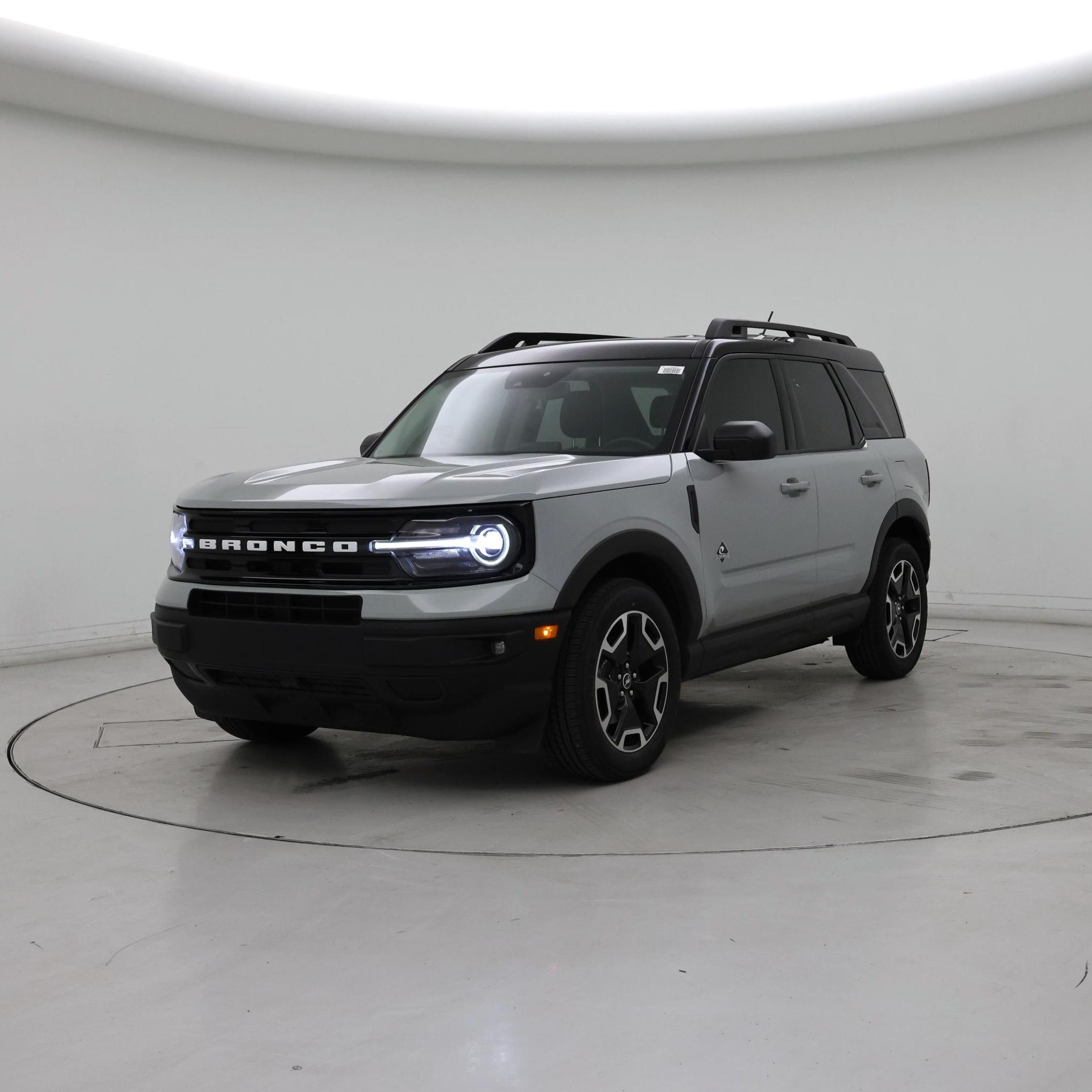 Thumbnail: 2022 Ford Bronco Sport - 4