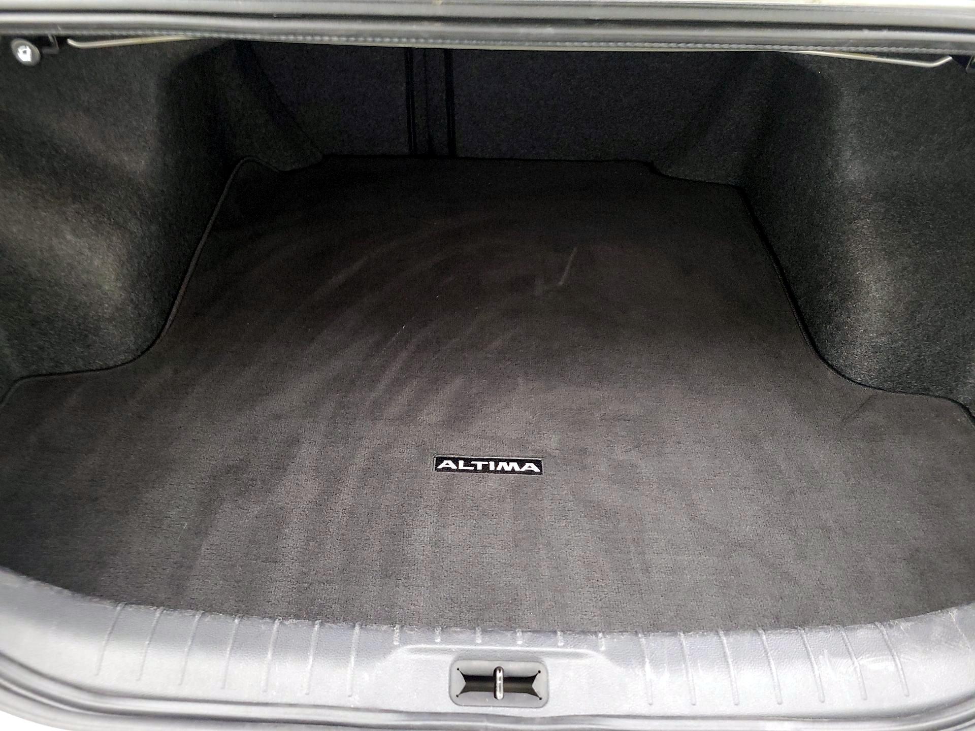 Thumbnail: 2021 Nissan Altima - 16