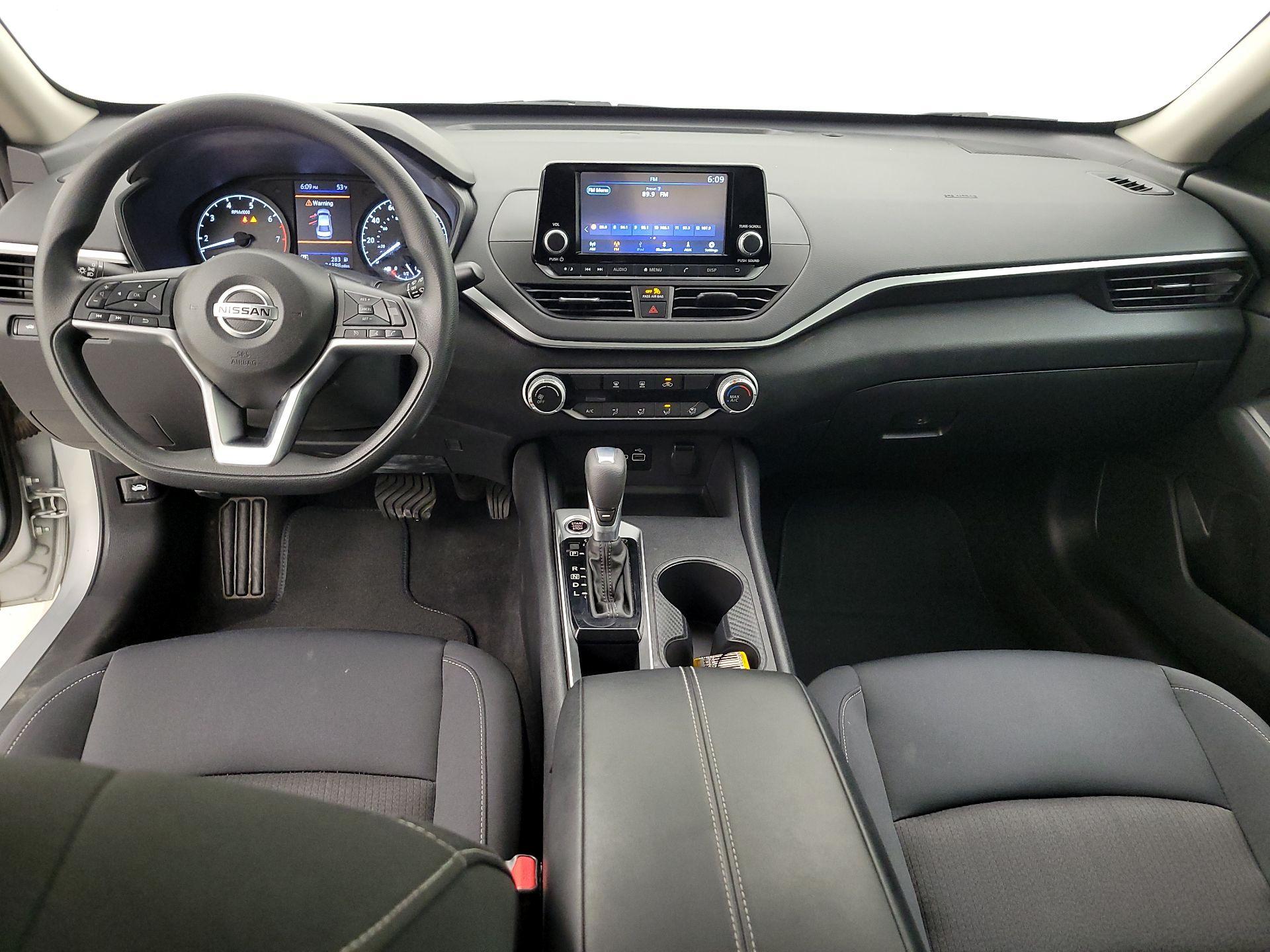 Thumbnail: 2021 Nissan Altima - 9