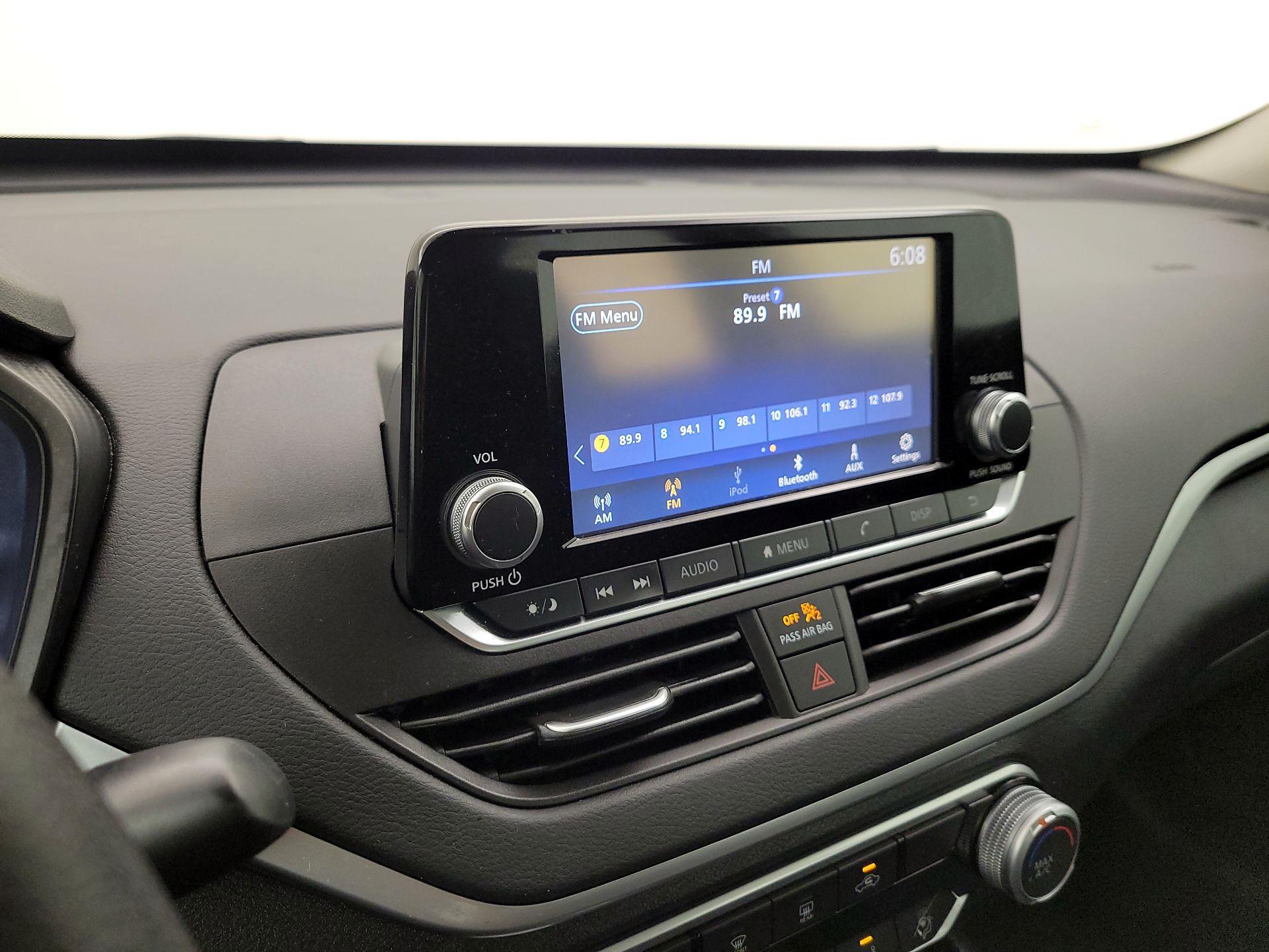 Thumbnail: 2021 Nissan Altima - 13