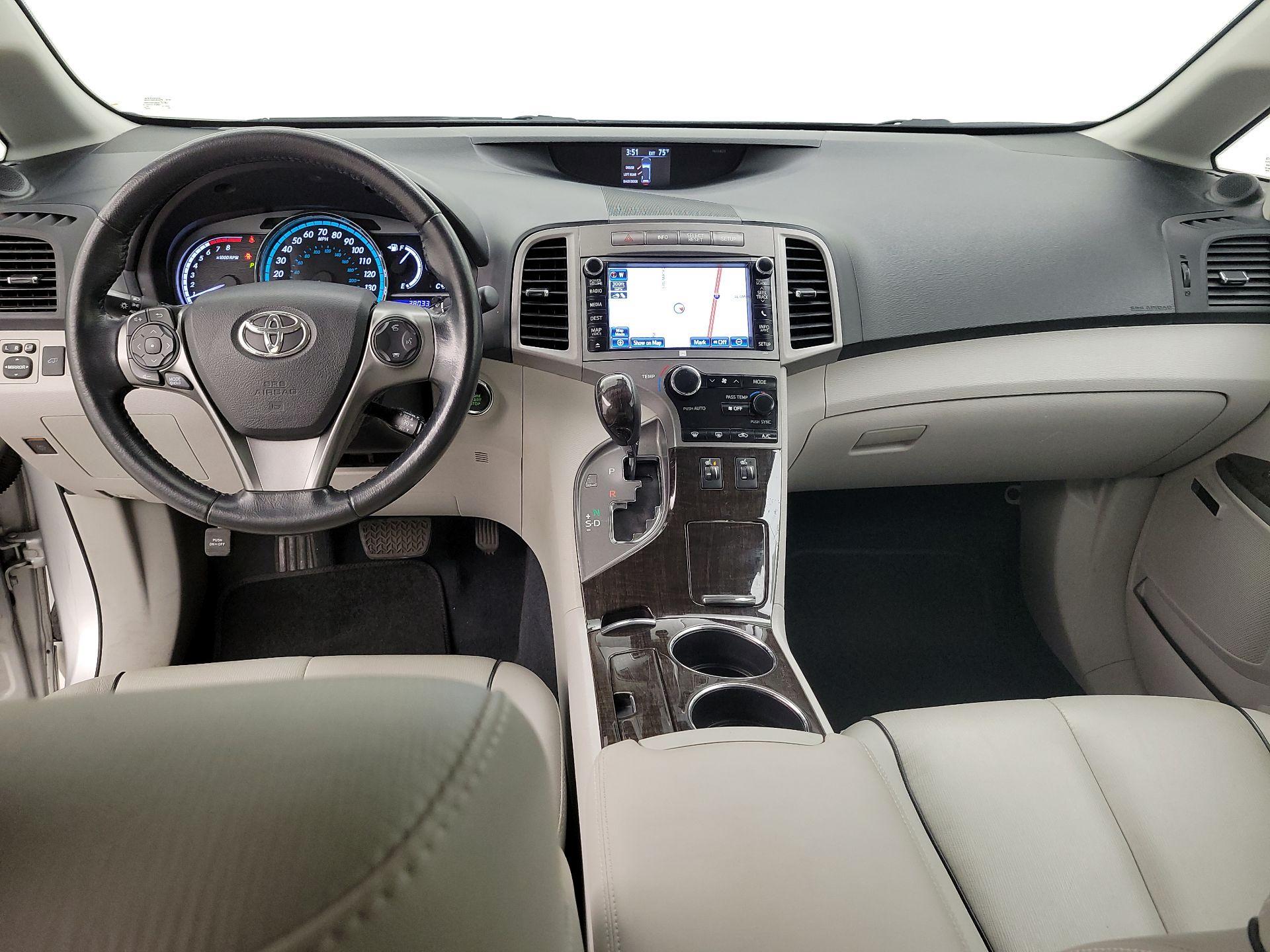 Thumbnail: 2014 Toyota Venza - 9