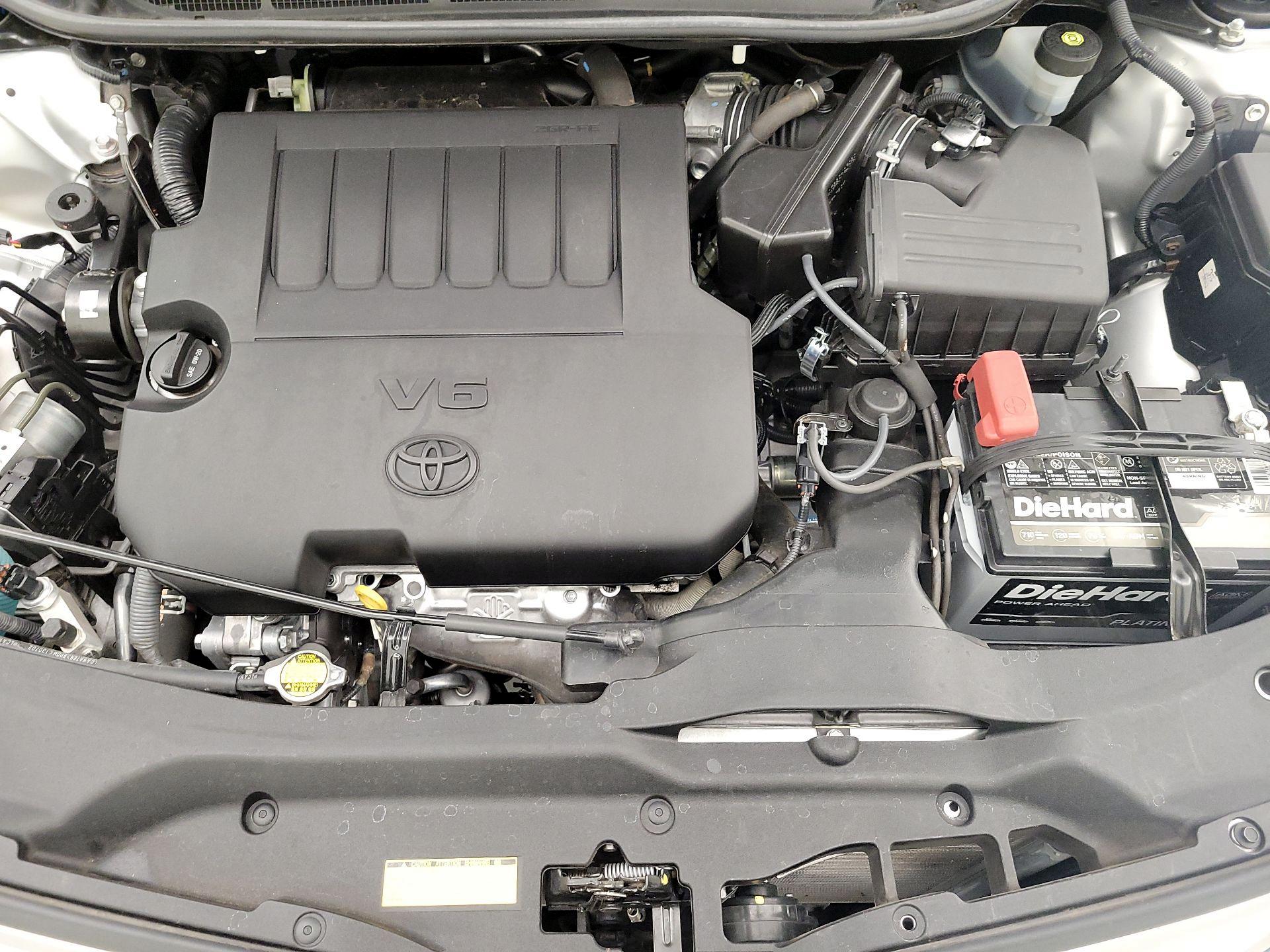 Thumbnail: 2014 Toyota Venza - 17