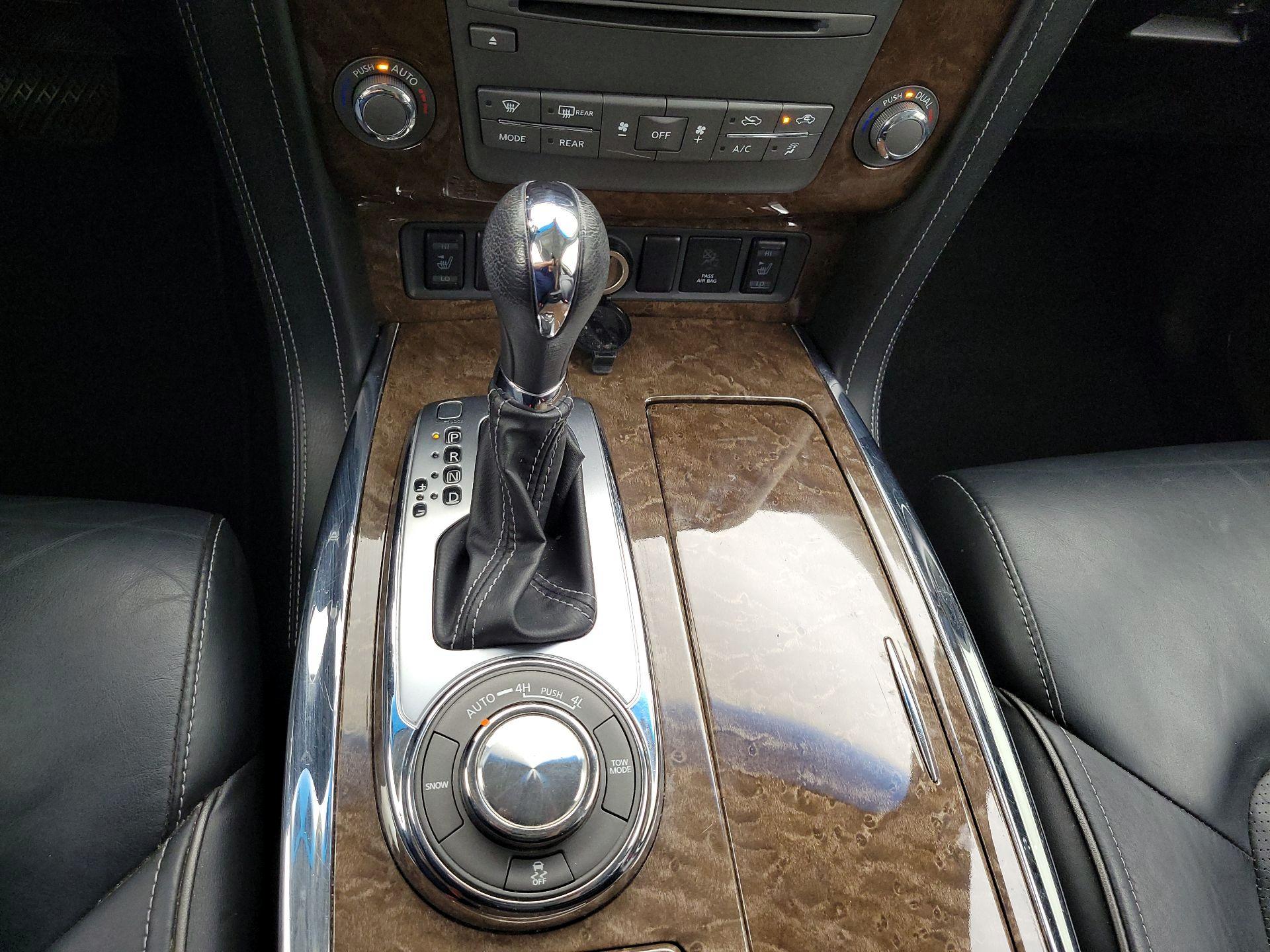 Thumbnail: 2017 INFINITI QX80 - 18