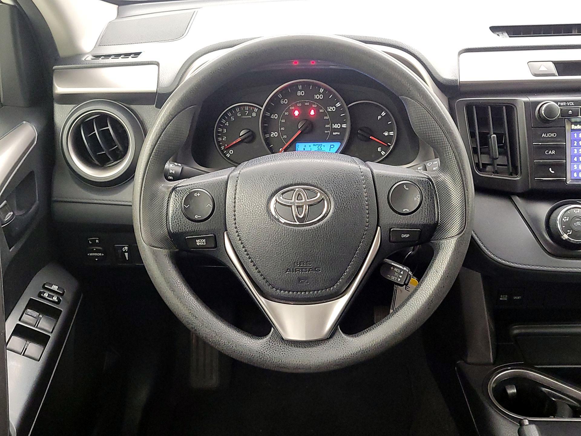 Thumbnail: 2016 Toyota RAV4 - 10