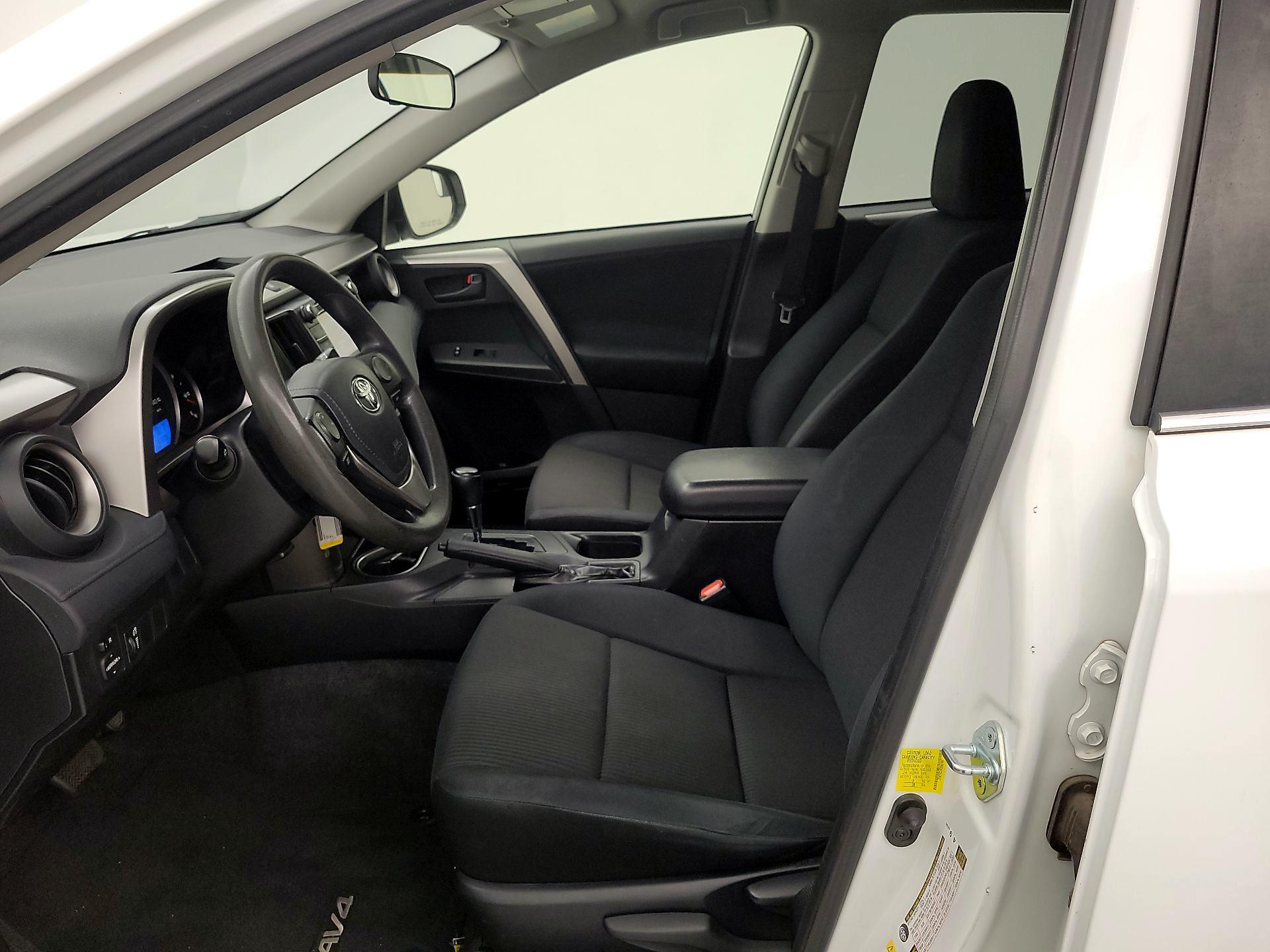 Thumbnail: 2016 Toyota RAV4 - 11