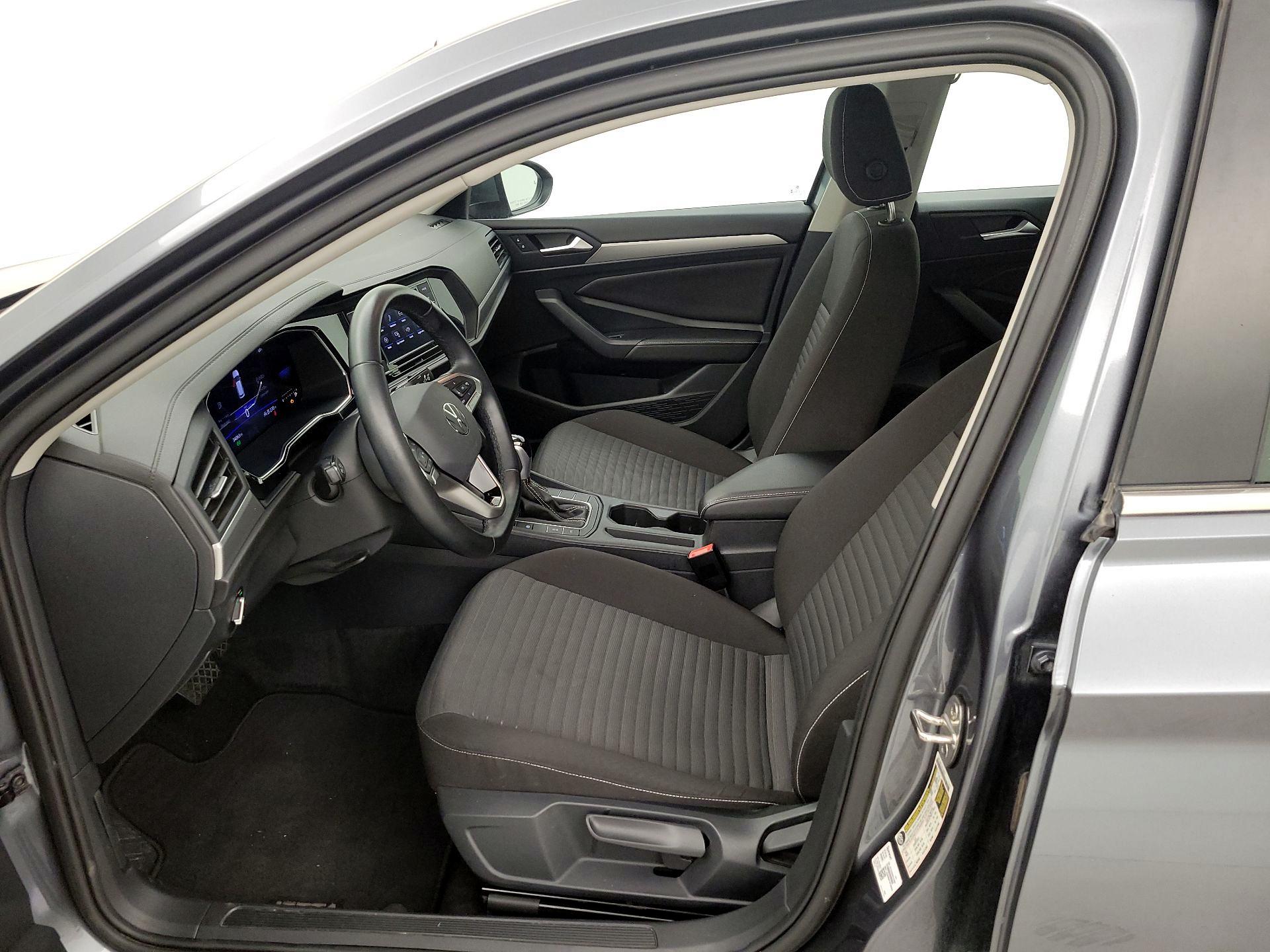 Thumbnail: 2023 Volkswagen Jetta - 11