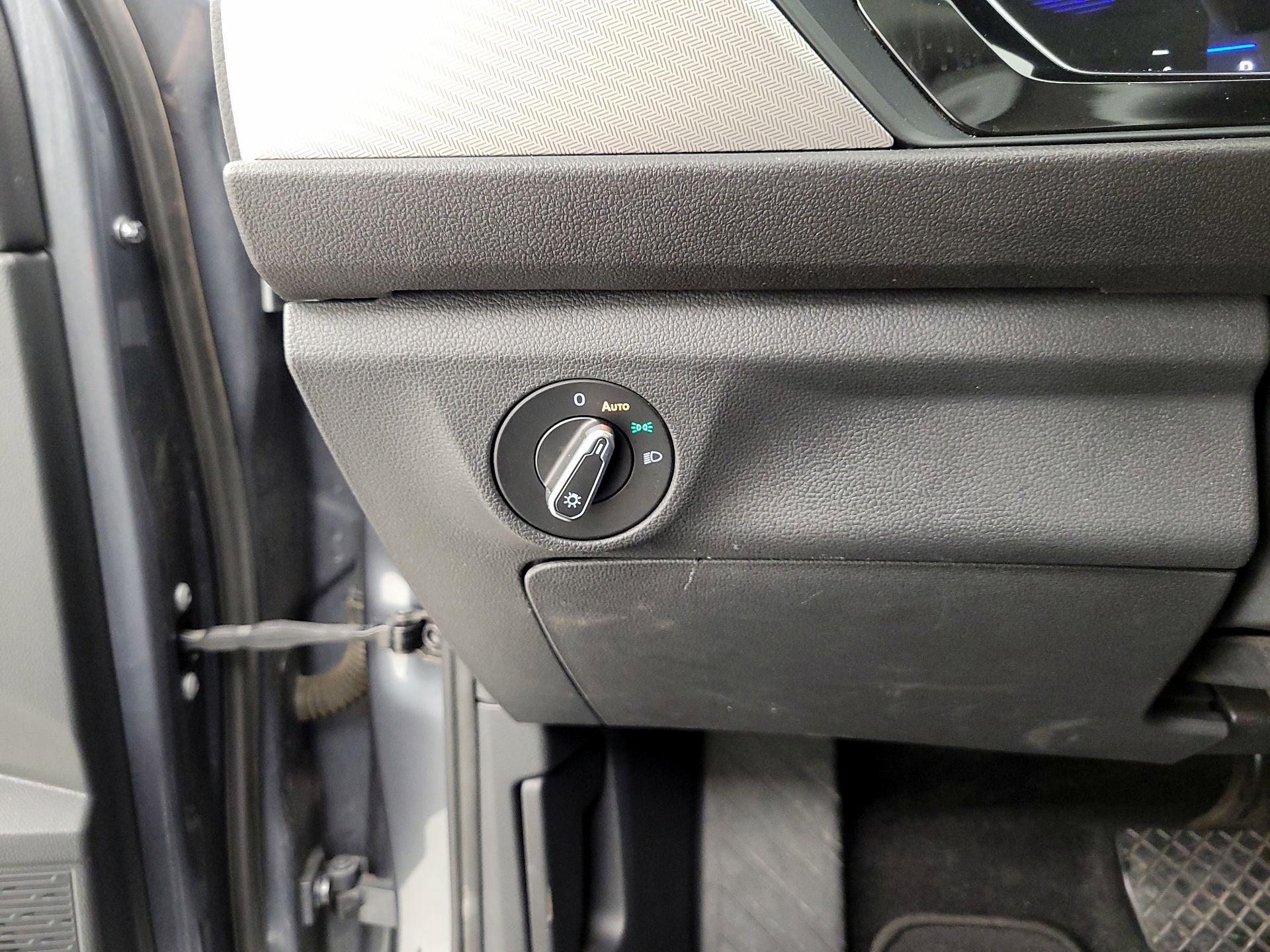 Thumbnail: 2023 Volkswagen Jetta - 13