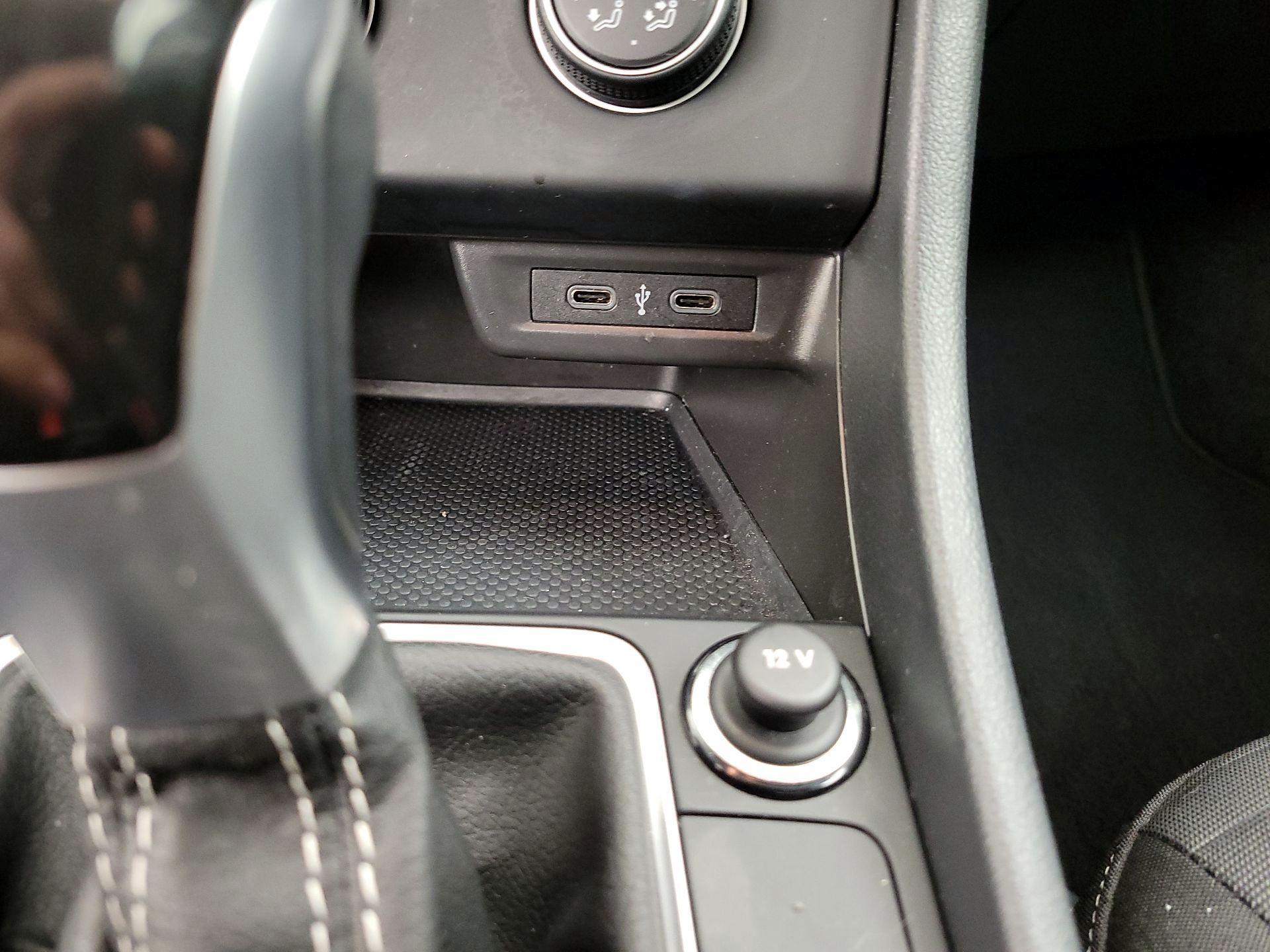 Thumbnail: 2023 Volkswagen Jetta - 18