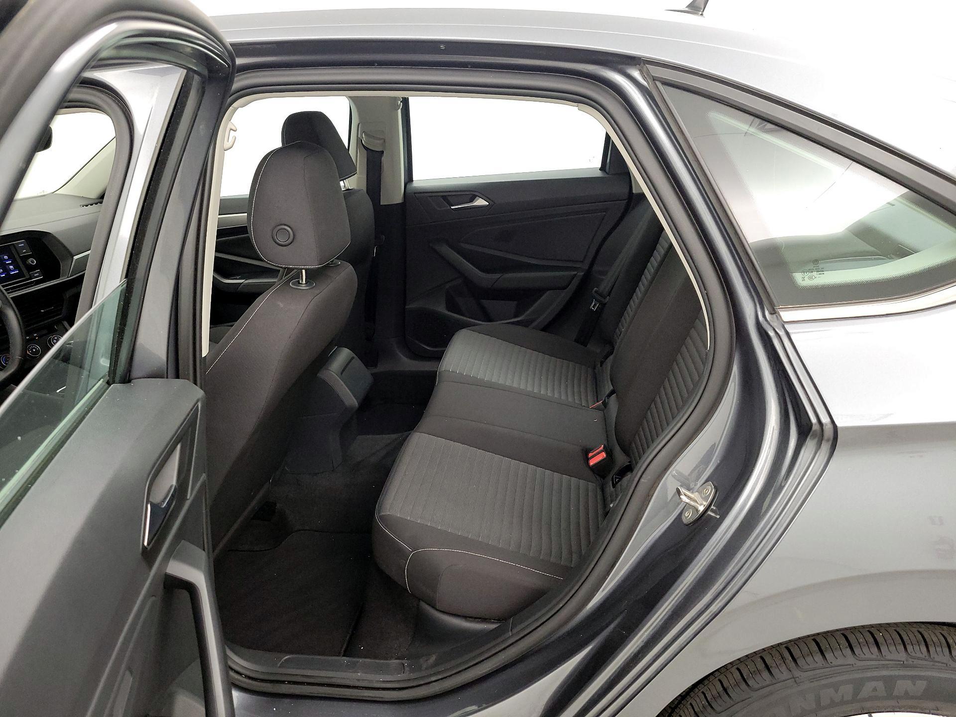 Thumbnail: 2023 Volkswagen Jetta - 19