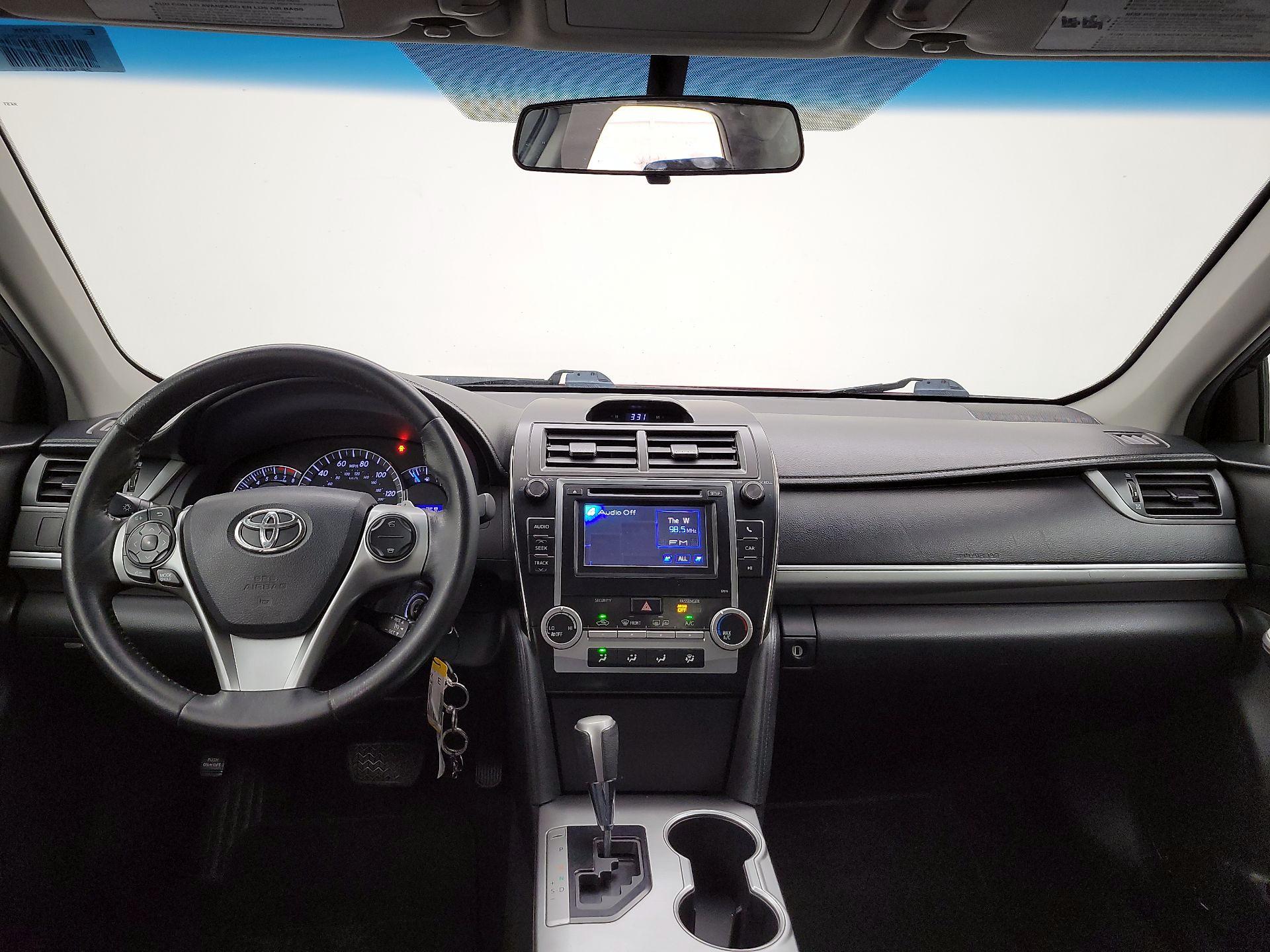 Thumbnail: 2014 Toyota Camry - 9