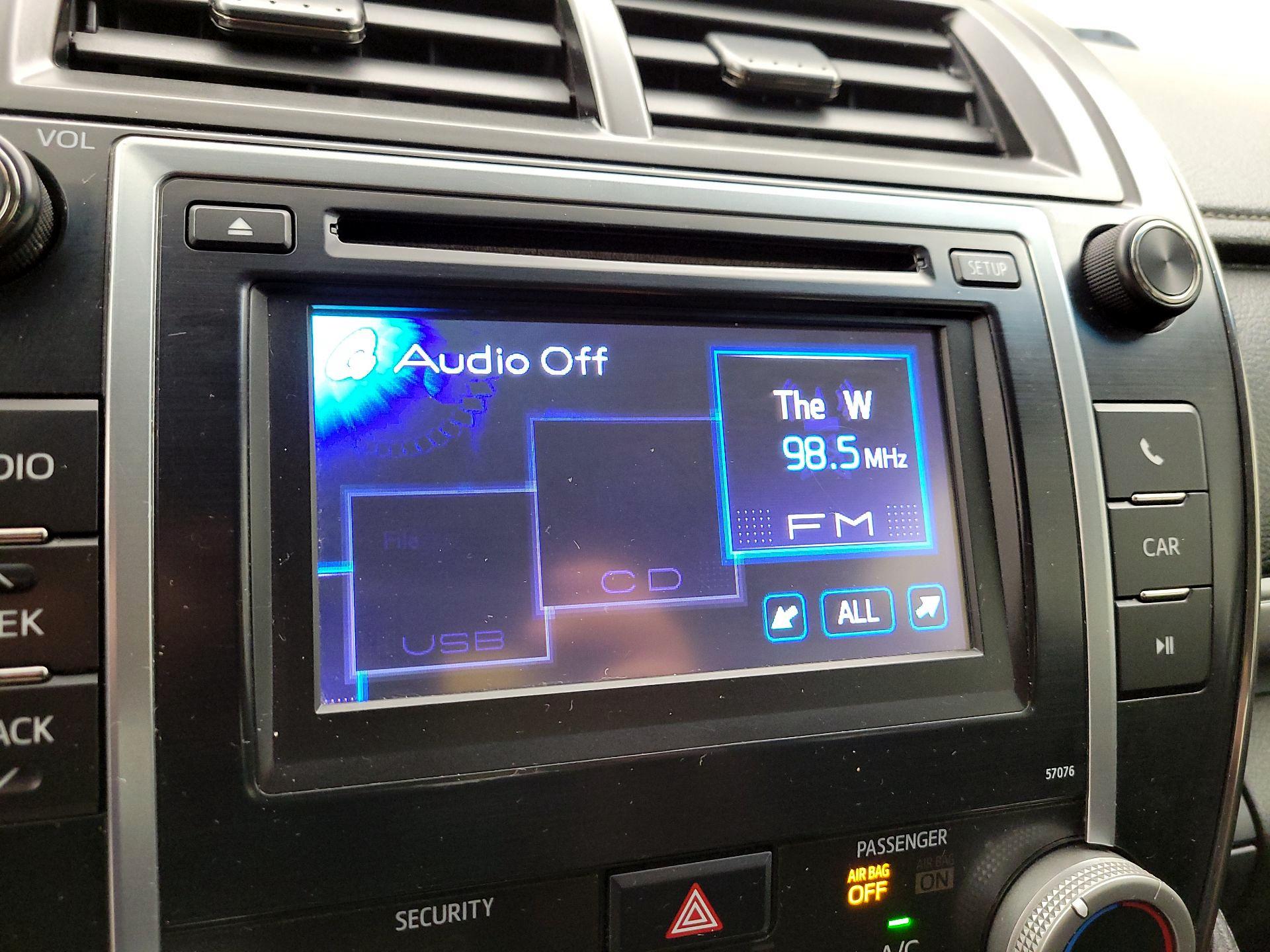 Thumbnail: 2014 Toyota Camry - 13