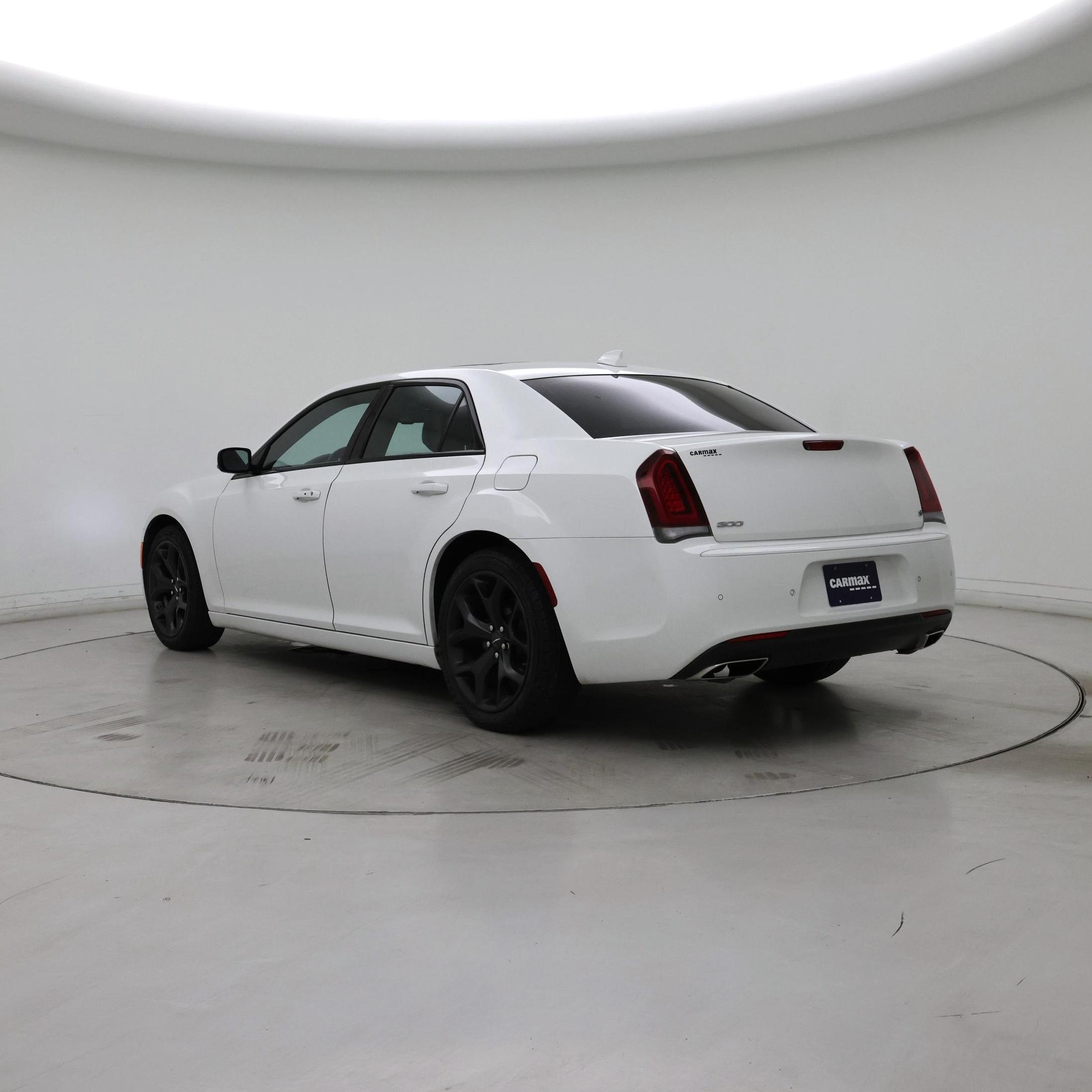 Thumbnail: 2022 Chrysler 300 - 2