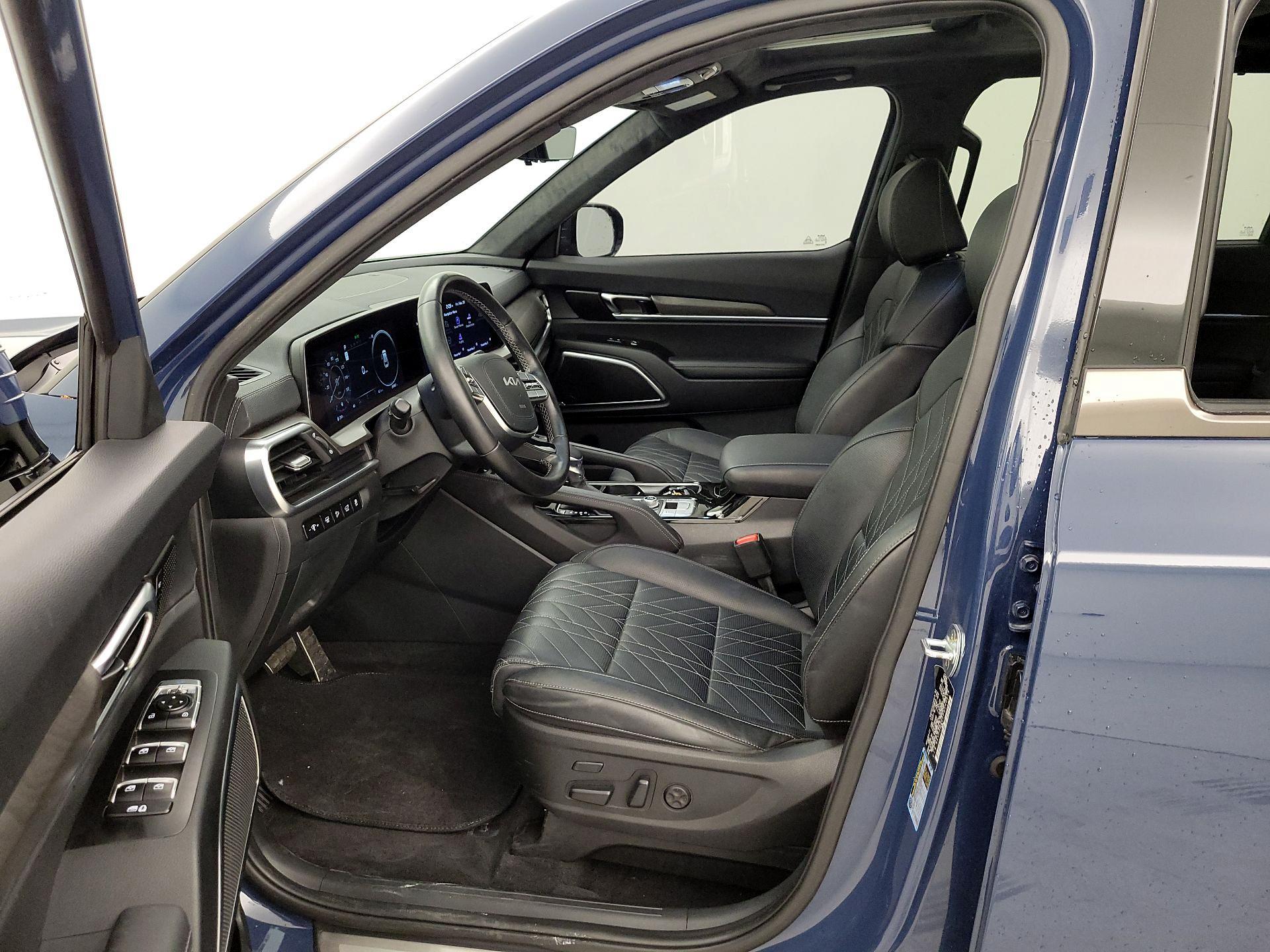 Thumbnail: 2023 Kia Telluride - 11