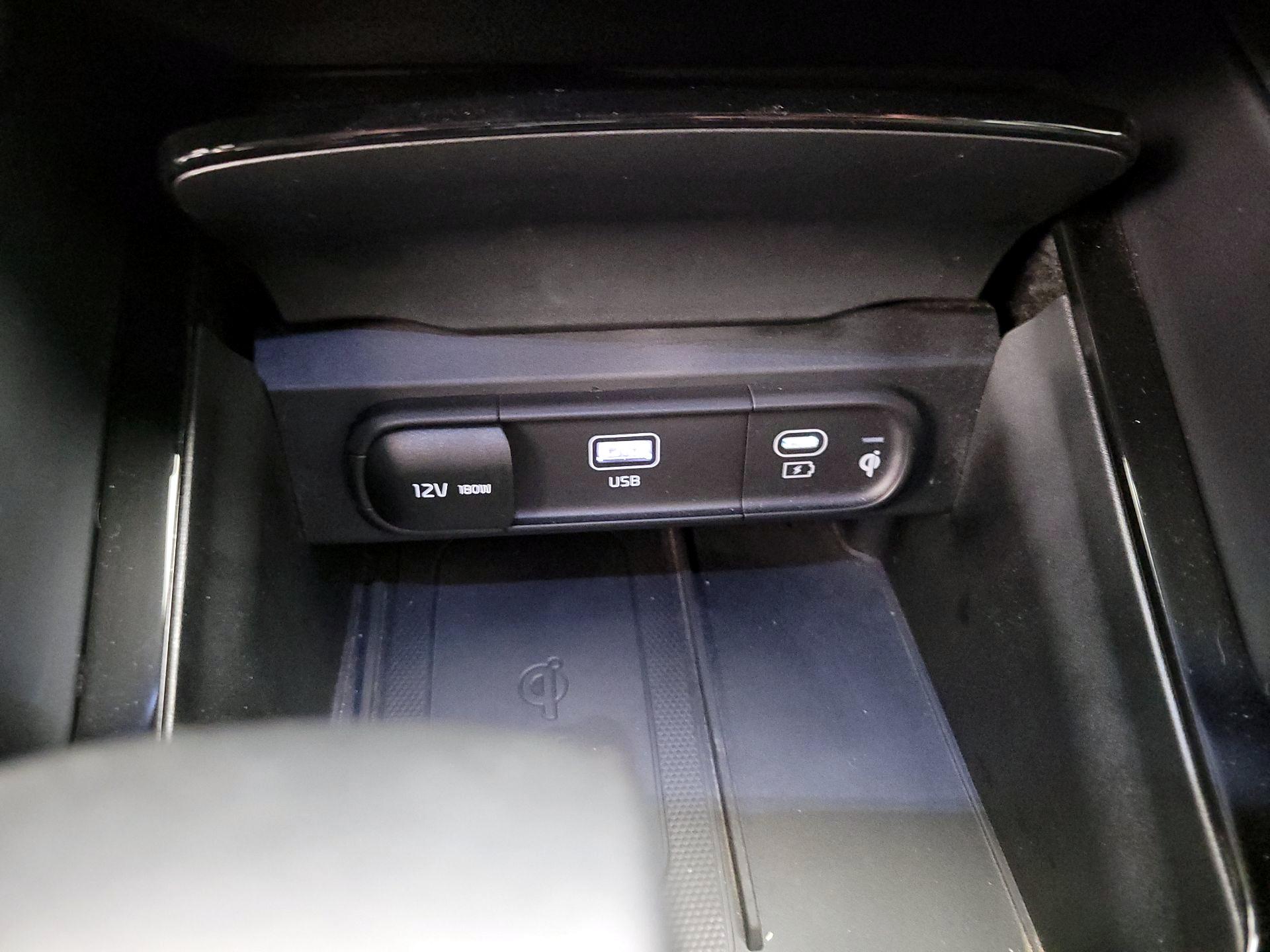 Thumbnail: 2023 Kia Telluride - 19