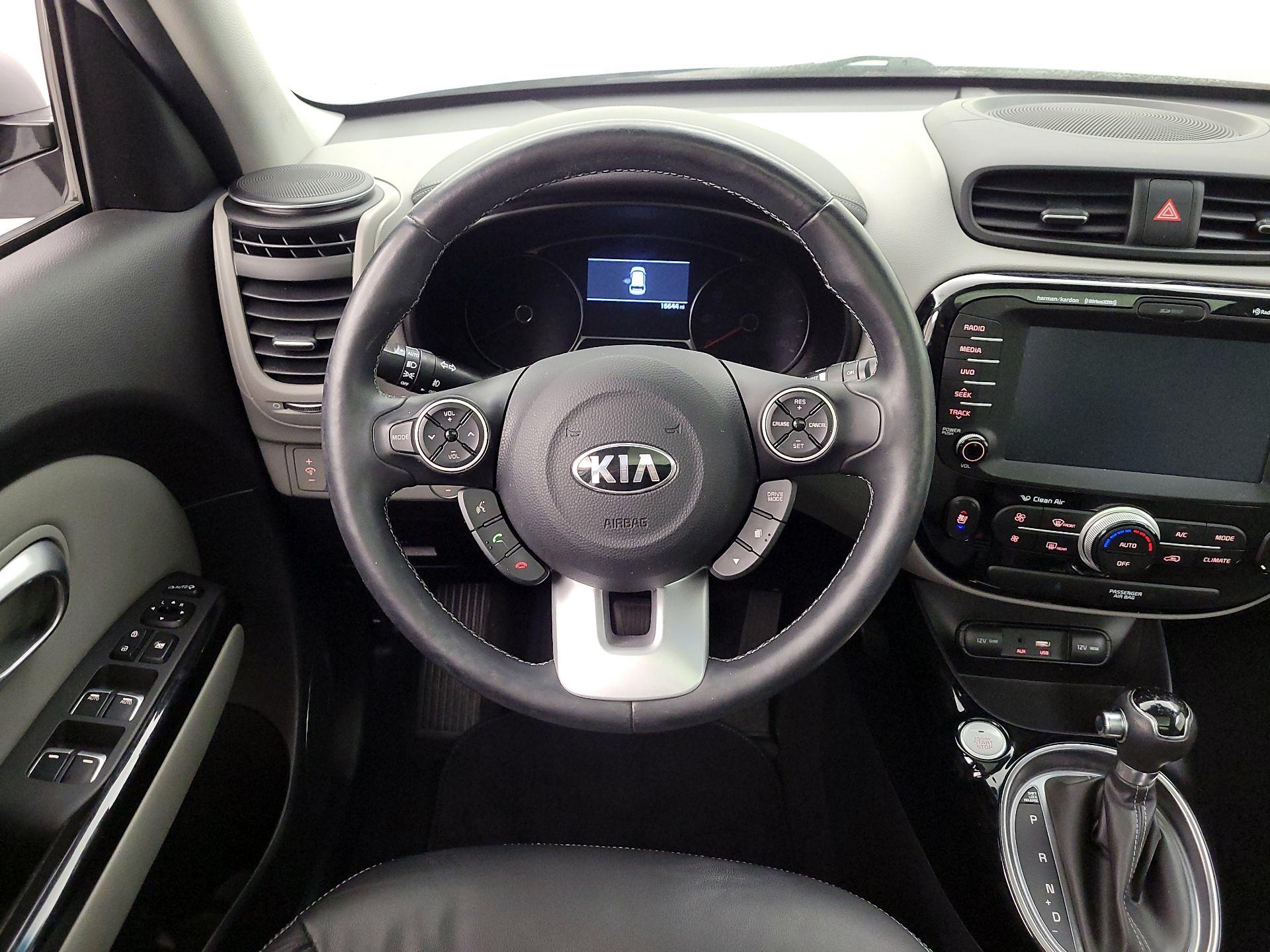 Thumbnail: 2017 Kia Soul - 10