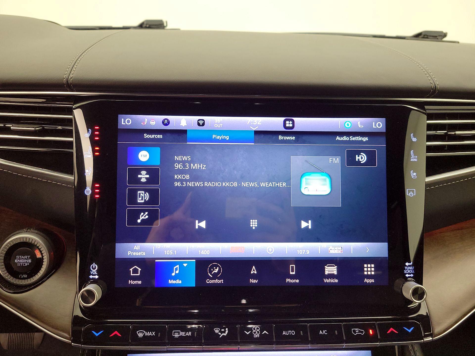 Thumbnail: 2023 Jeep Grand Wagoneer - 16