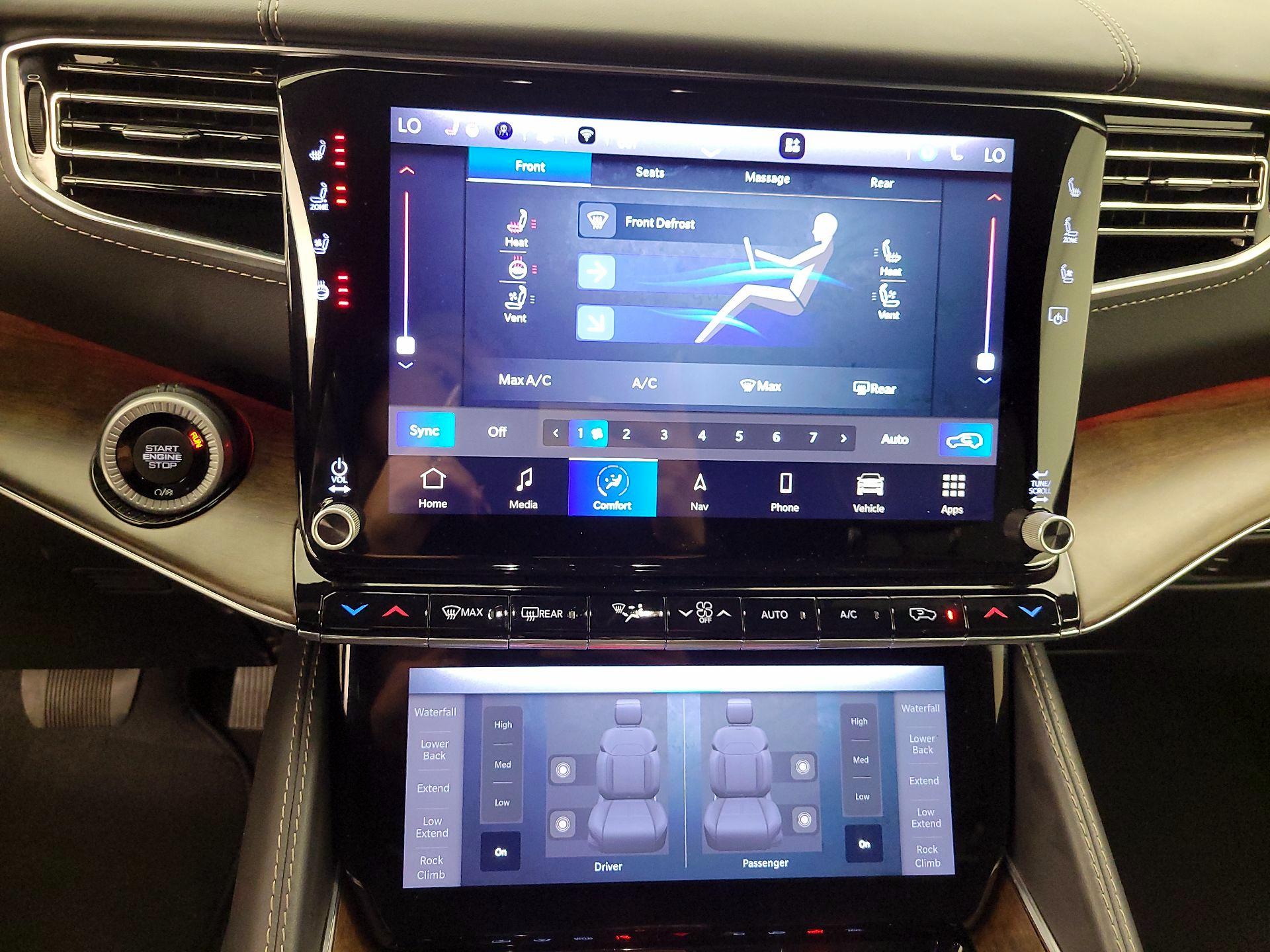 Thumbnail: 2023 Jeep Grand Wagoneer - 17