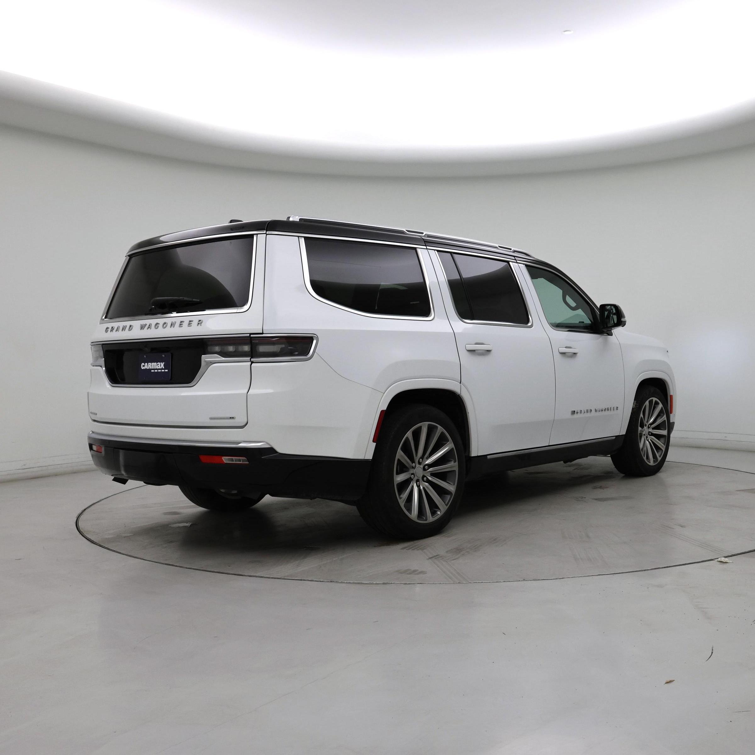 Thumbnail: 2023 Jeep Grand Wagoneer - 8