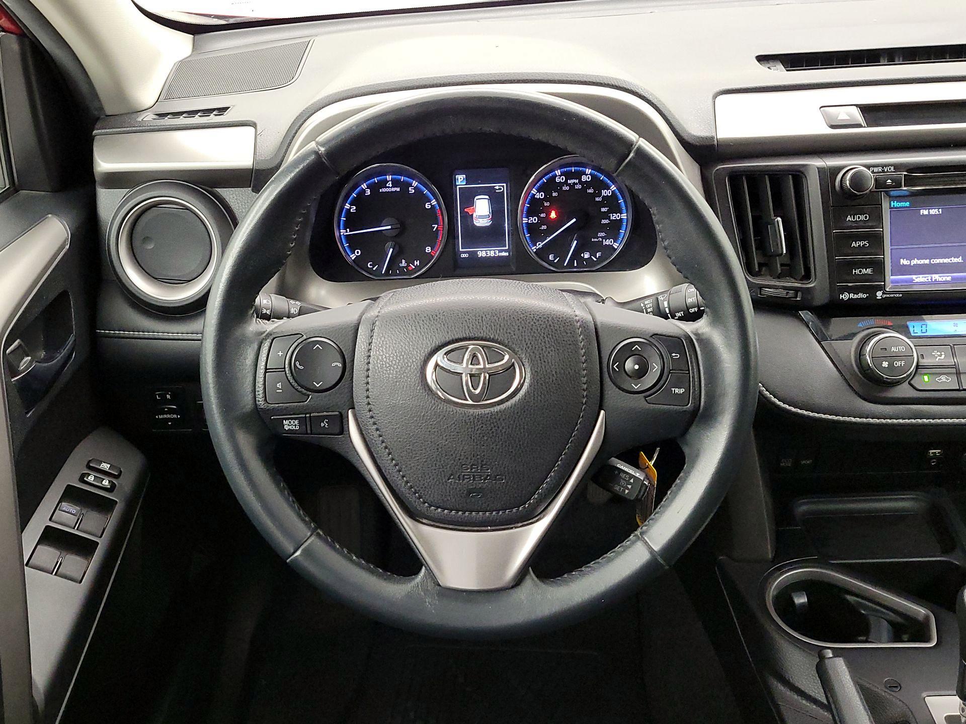 Thumbnail: 2016 Toyota RAV4 - 10